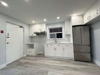 198 Markham Street 2, Toronto, ON M6J 2G6 photo 4