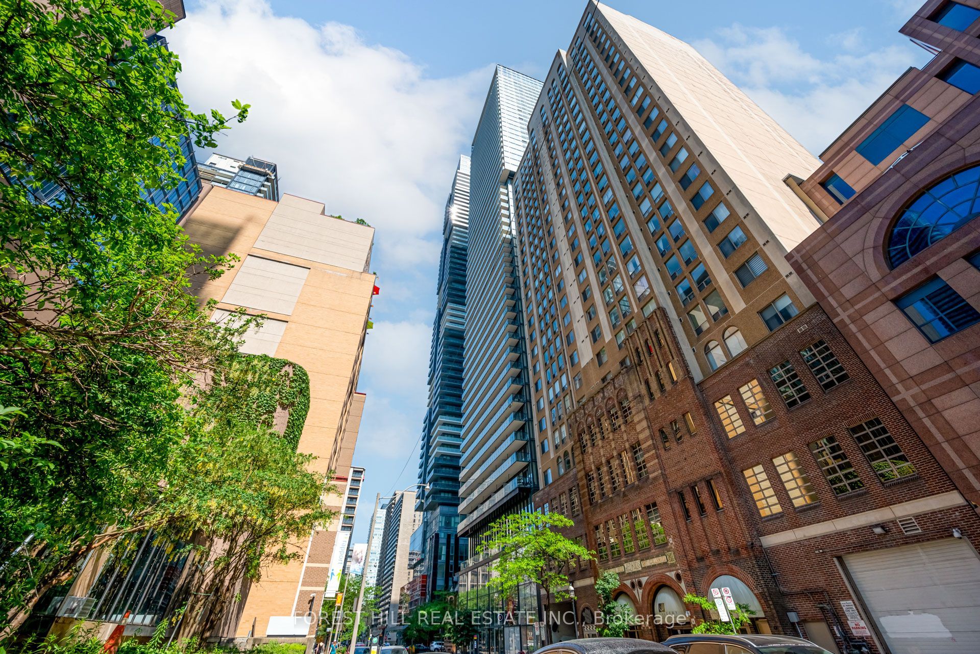 15 Grenville Street 4708, Toronto, ON M4Y 0B9 photo 3