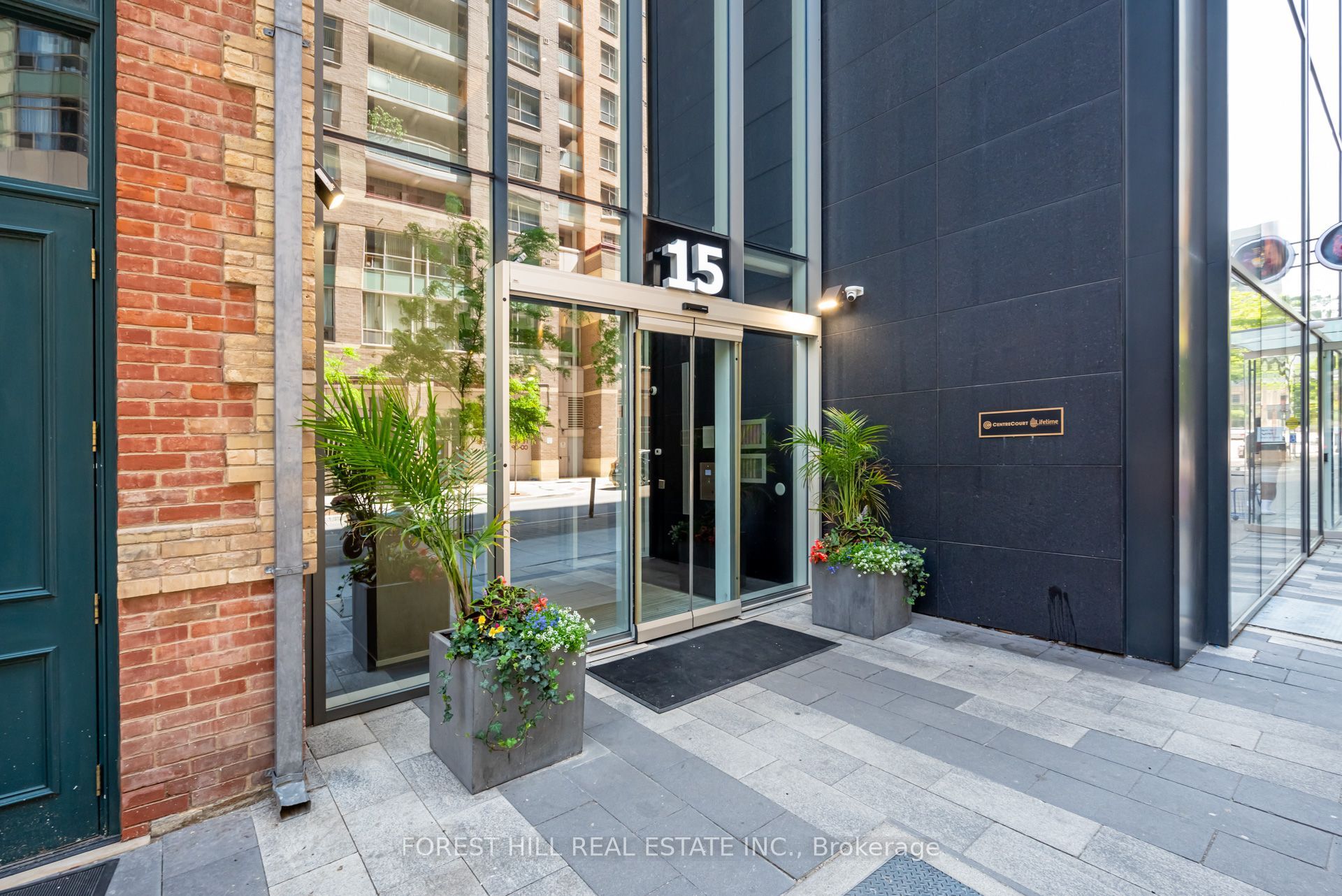 15 Grenville Street 4708, Toronto, ON M4Y 0B9 photo 4