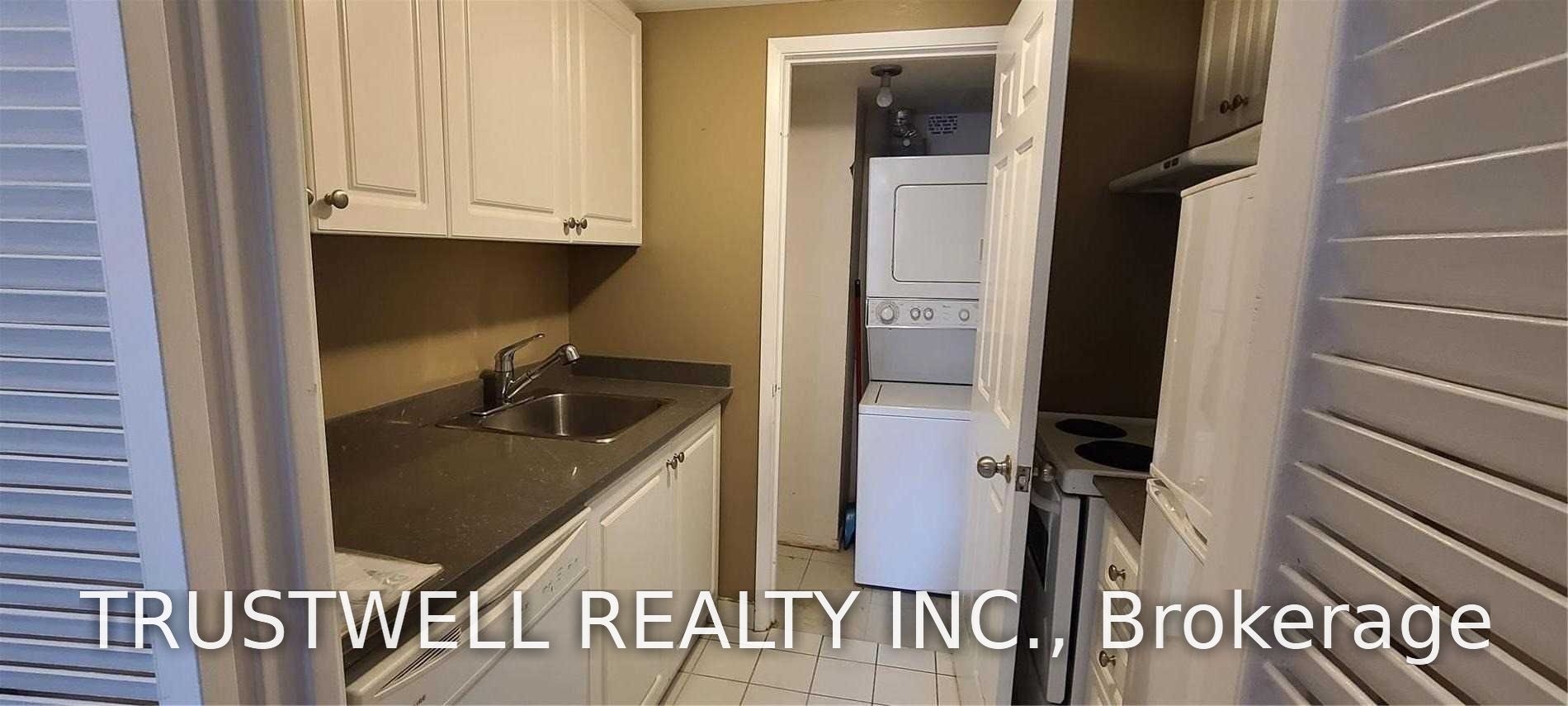 44 Gerrard Street 1108, Toronto, ON M5G 2K2 photo 5