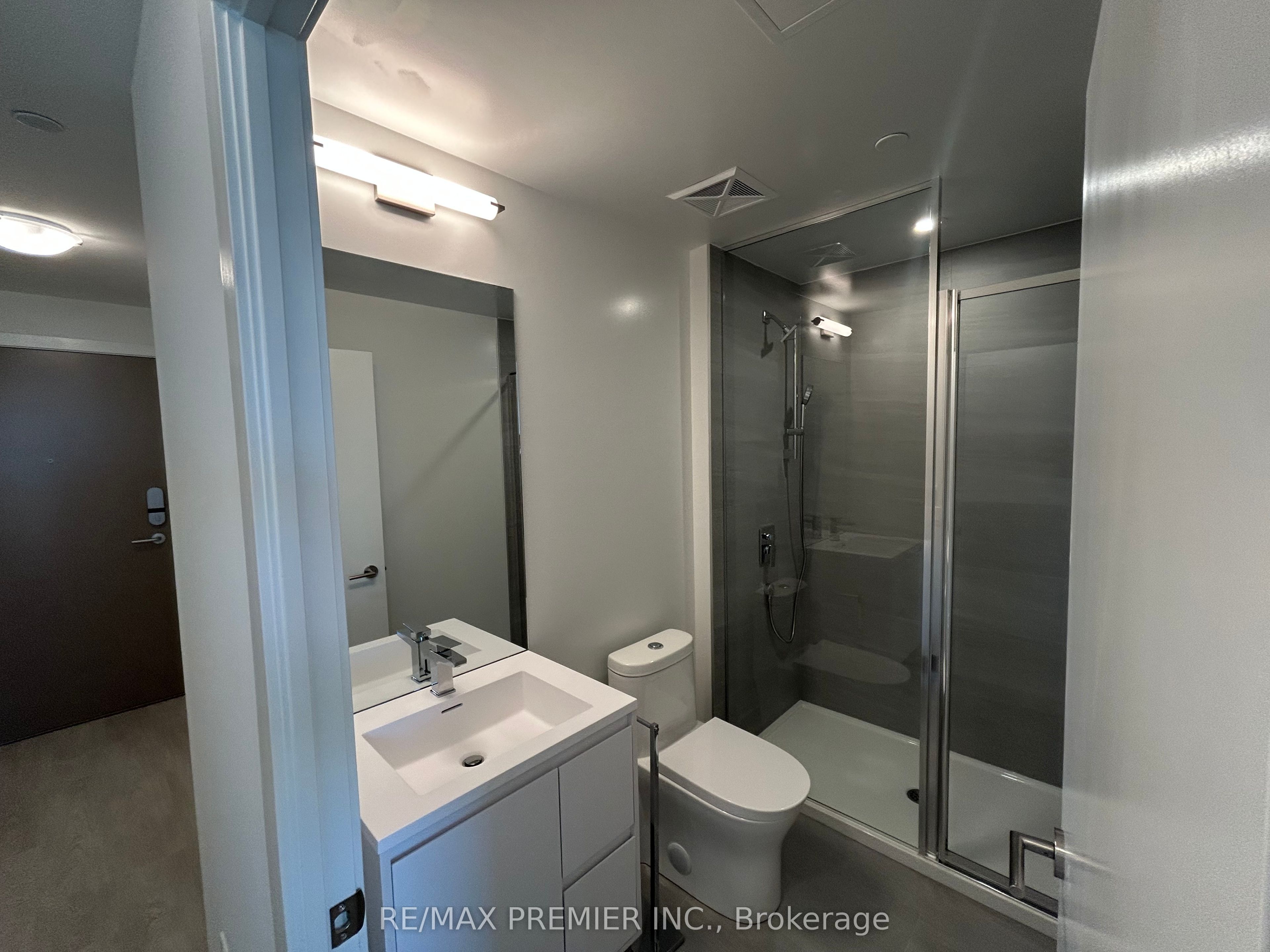 5 Quarrington Lane 2707, Toronto, ON M3C 0S5 photo 2