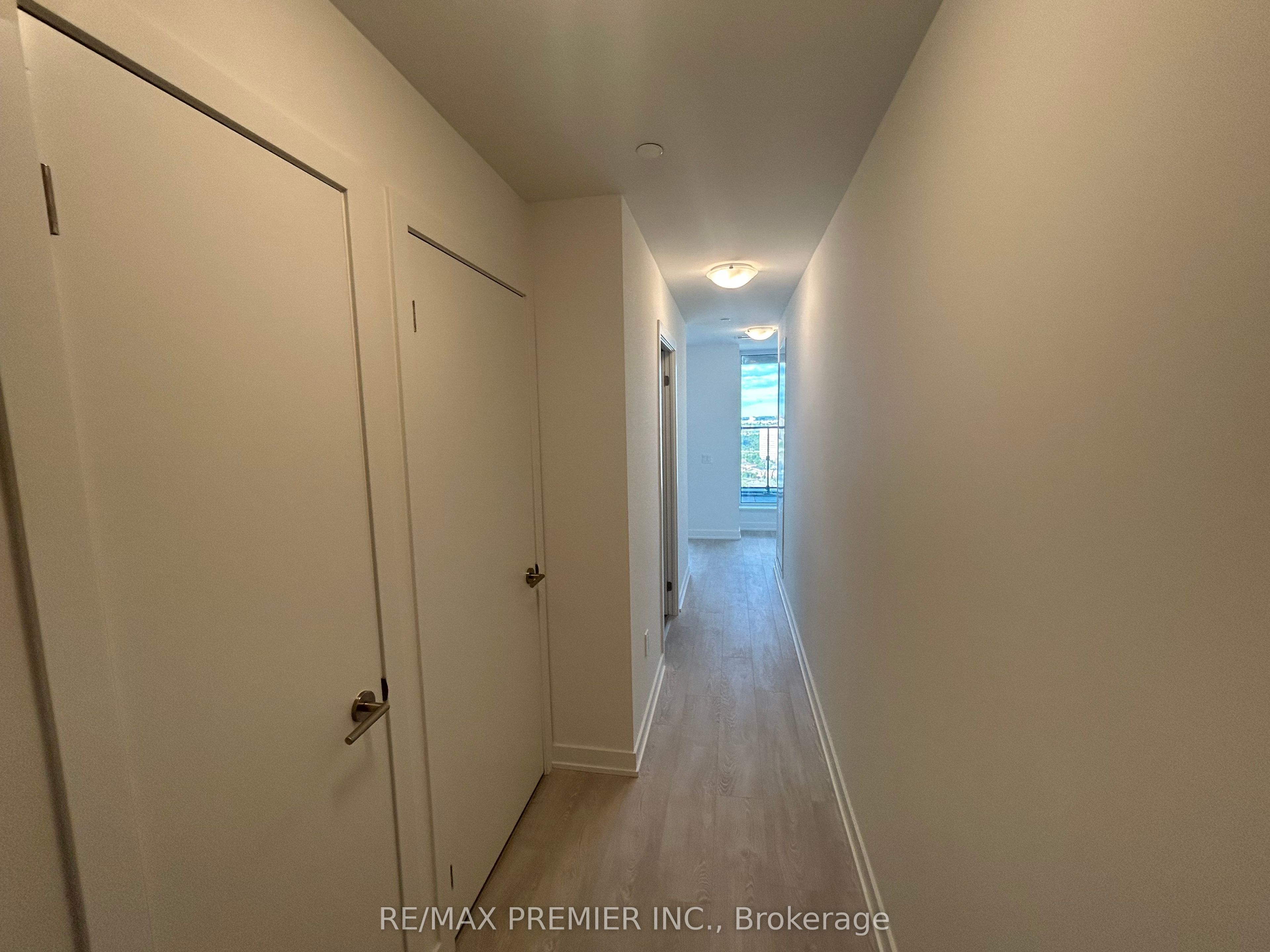 5 Quarrington Lane 2707, Toronto, ON M3C 0S5 photo 4