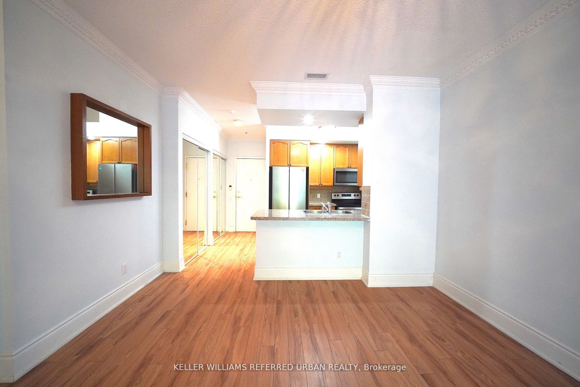 10 Northtown Way 212, Toronto, ON M2N 7L4 photo 4