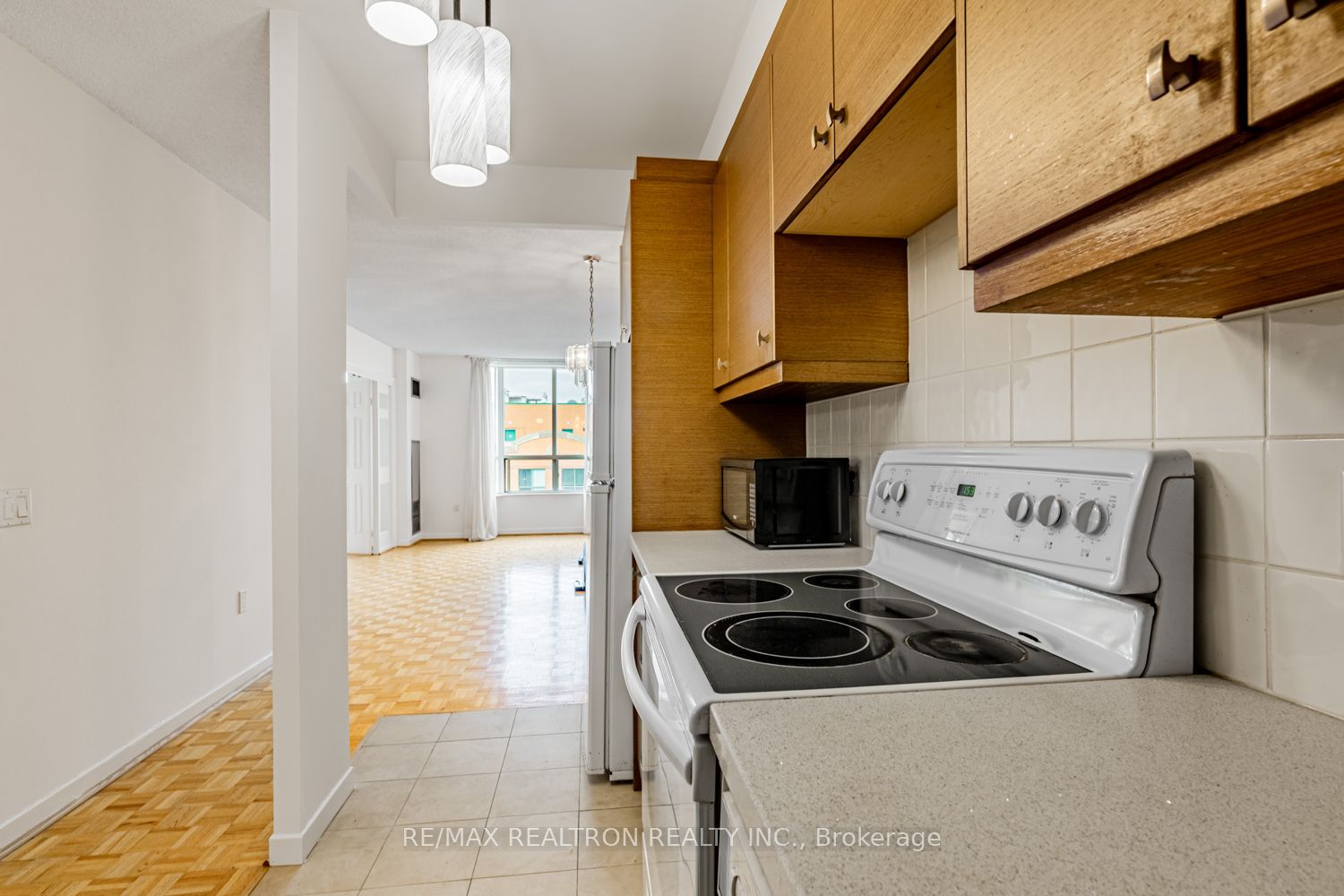 284 Bloor Street W 903, Toronto, ON M5S 3B8 photo 4