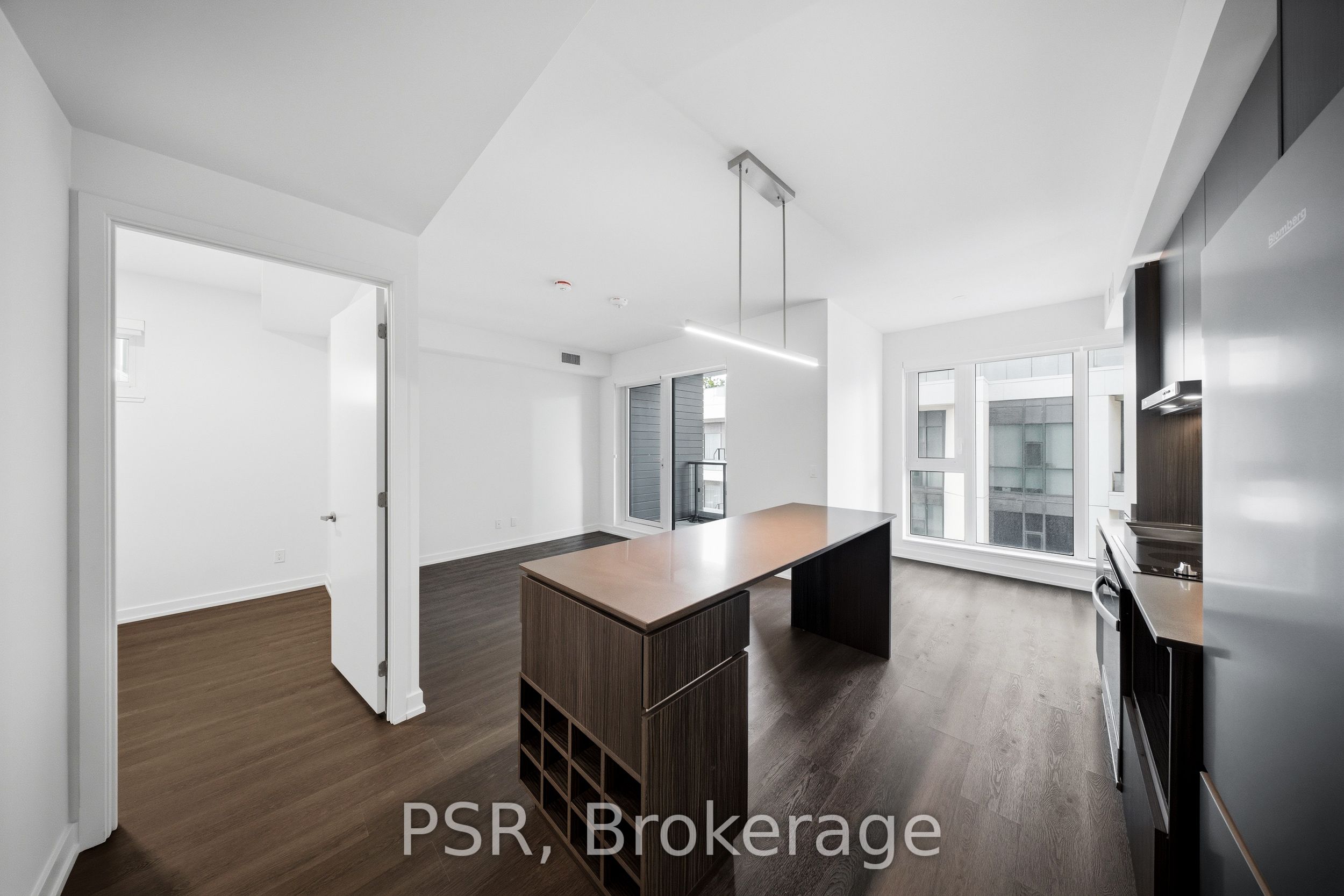 70 Ordnance Street 409, Toronto, ON M6K 0G9 photo 4