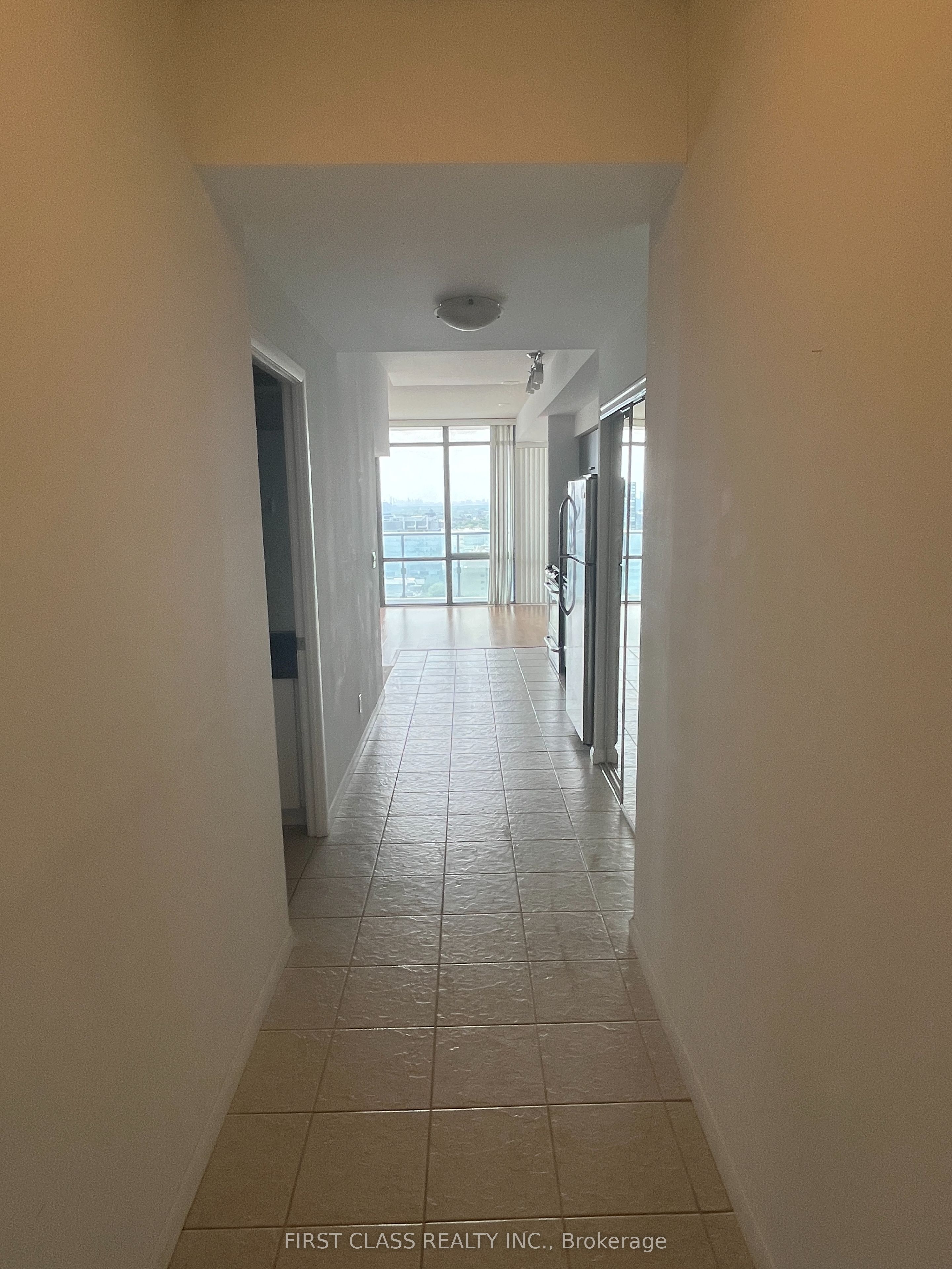 832 Bay Street 2401, Toronto, ON M5S 1Z6 photo 4