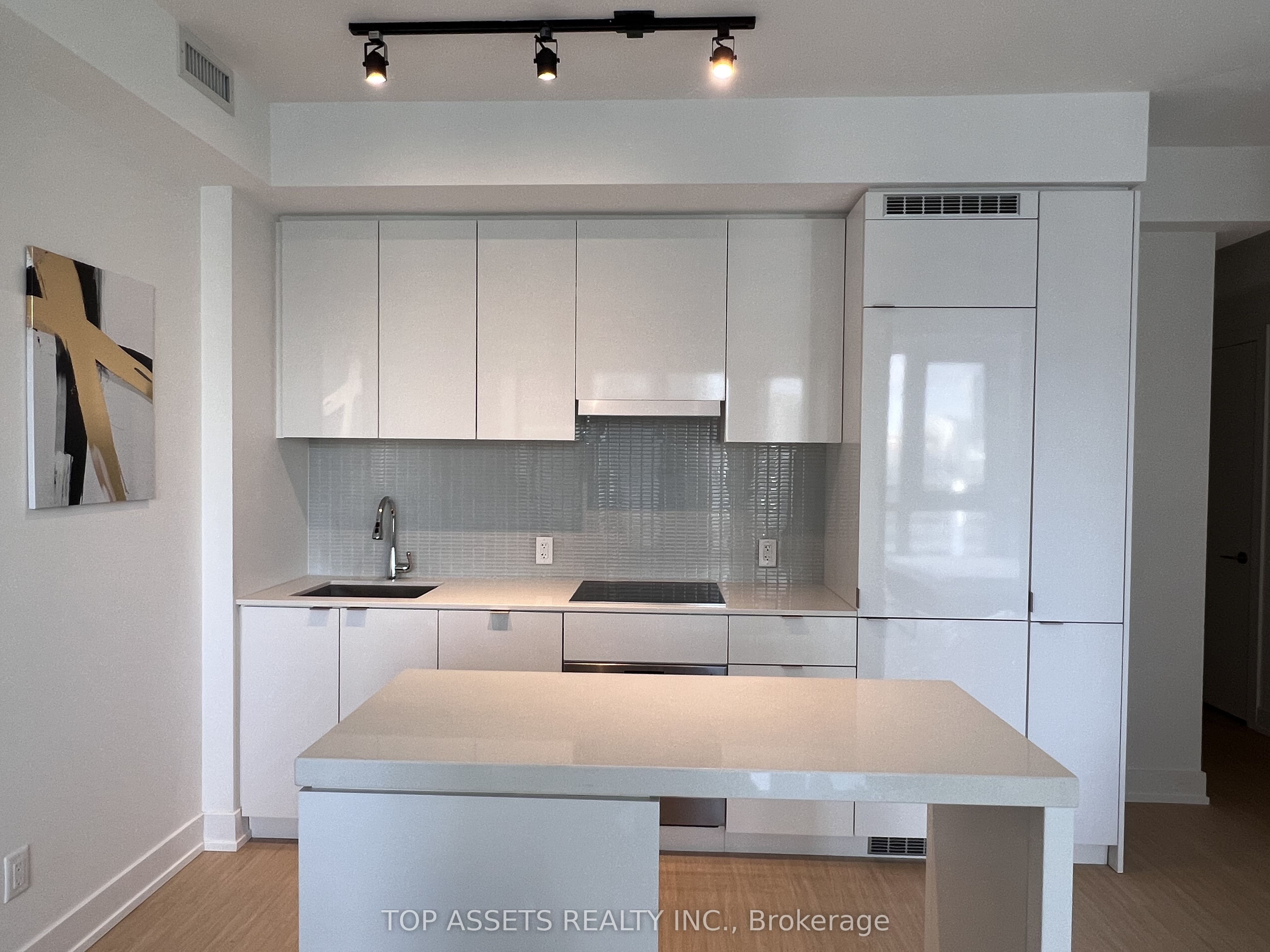 7 Grenville Street 1707, Toronto, ON M4Y 0E9 photo 3
