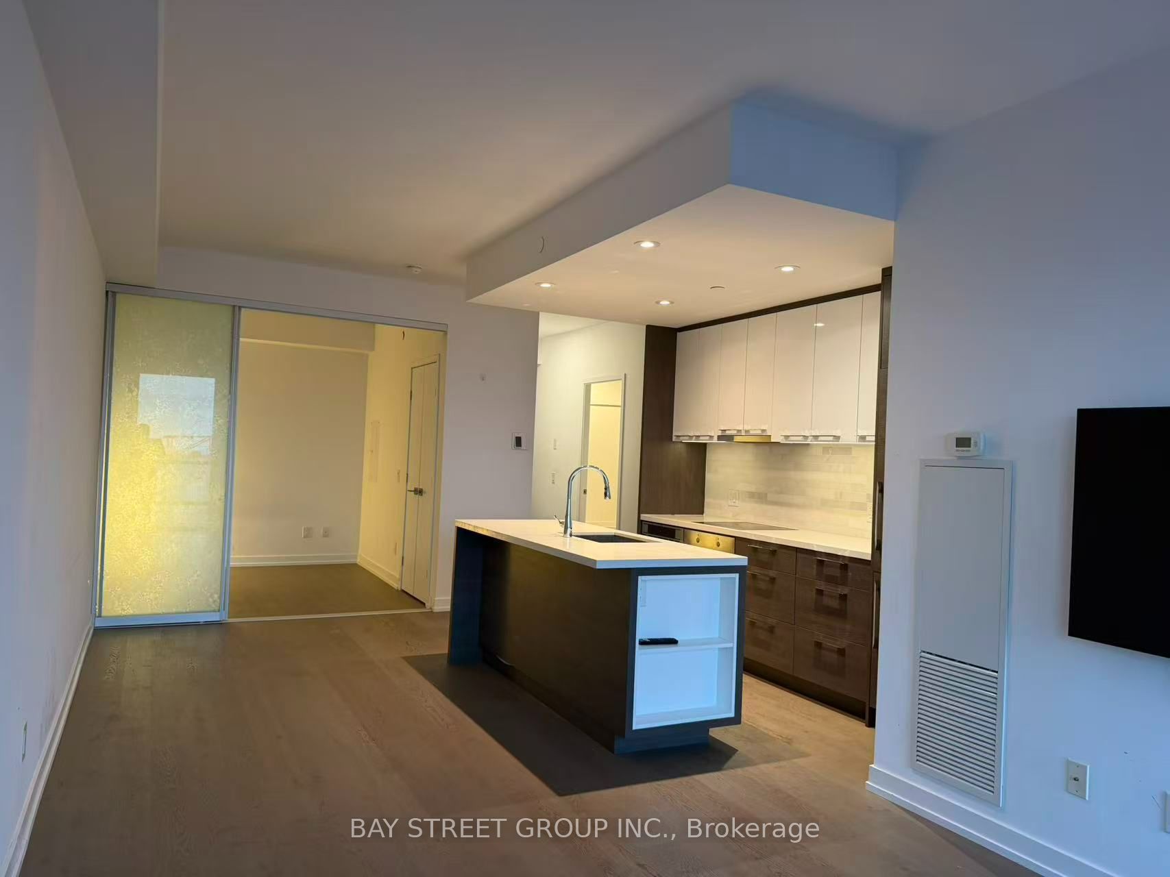 488 University Avenue 4603, Toronto, ON M5G 0C1 photo 5