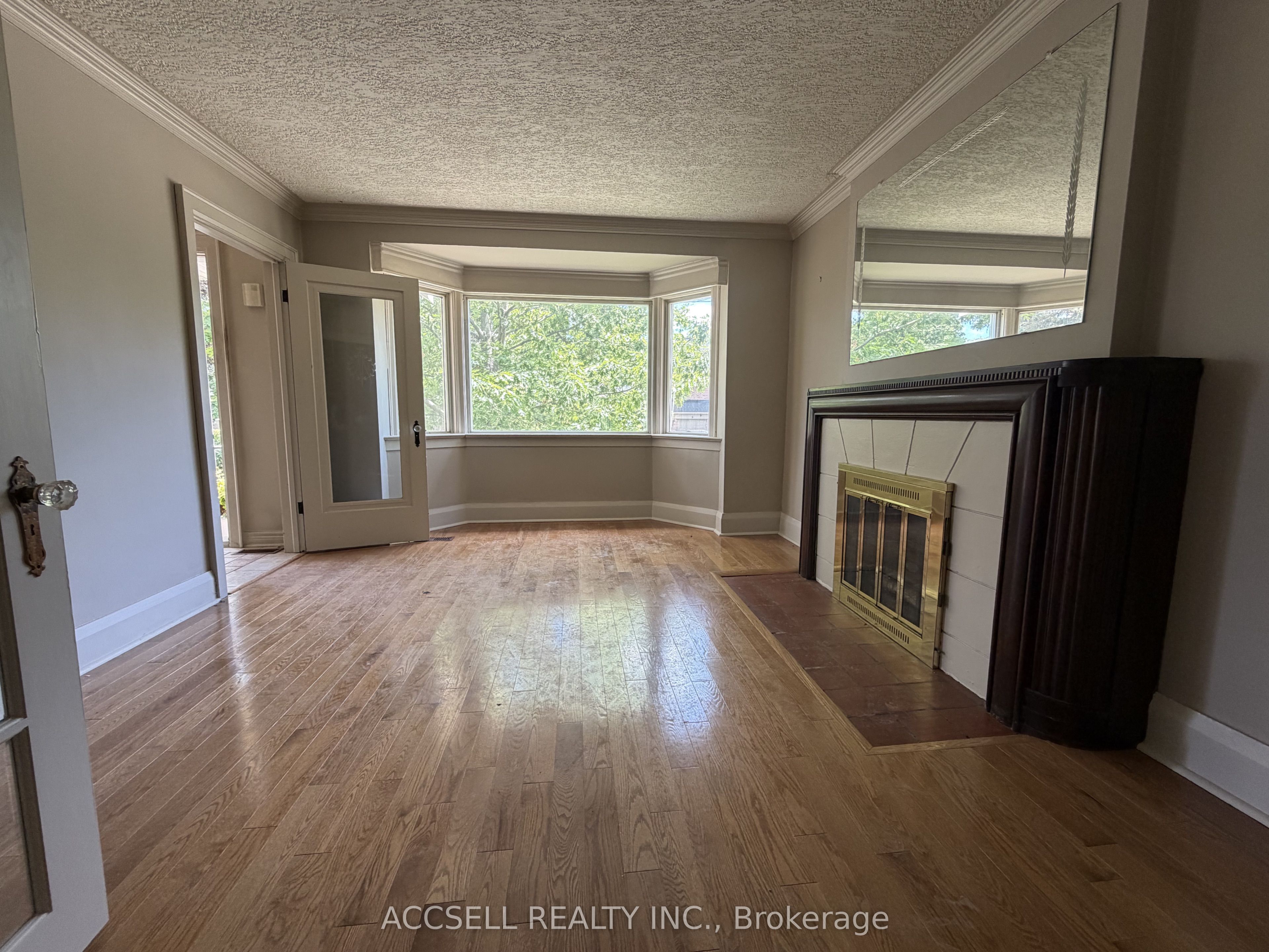 64 Parklea Drive, Toronto, ON M4G 2J6 photo 5