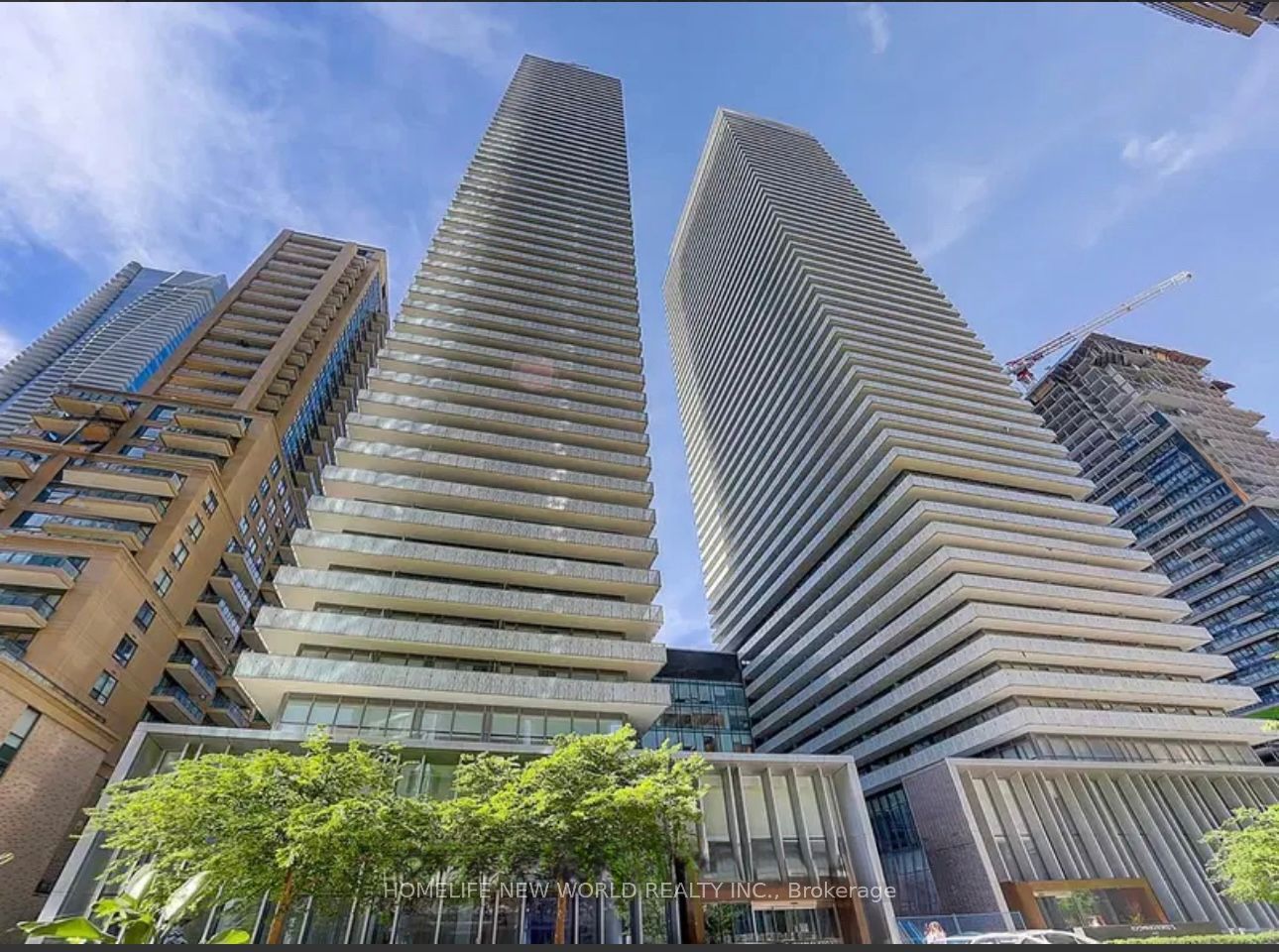 42 Charles Street E 3807, Toronto, ON M4Y 0B7