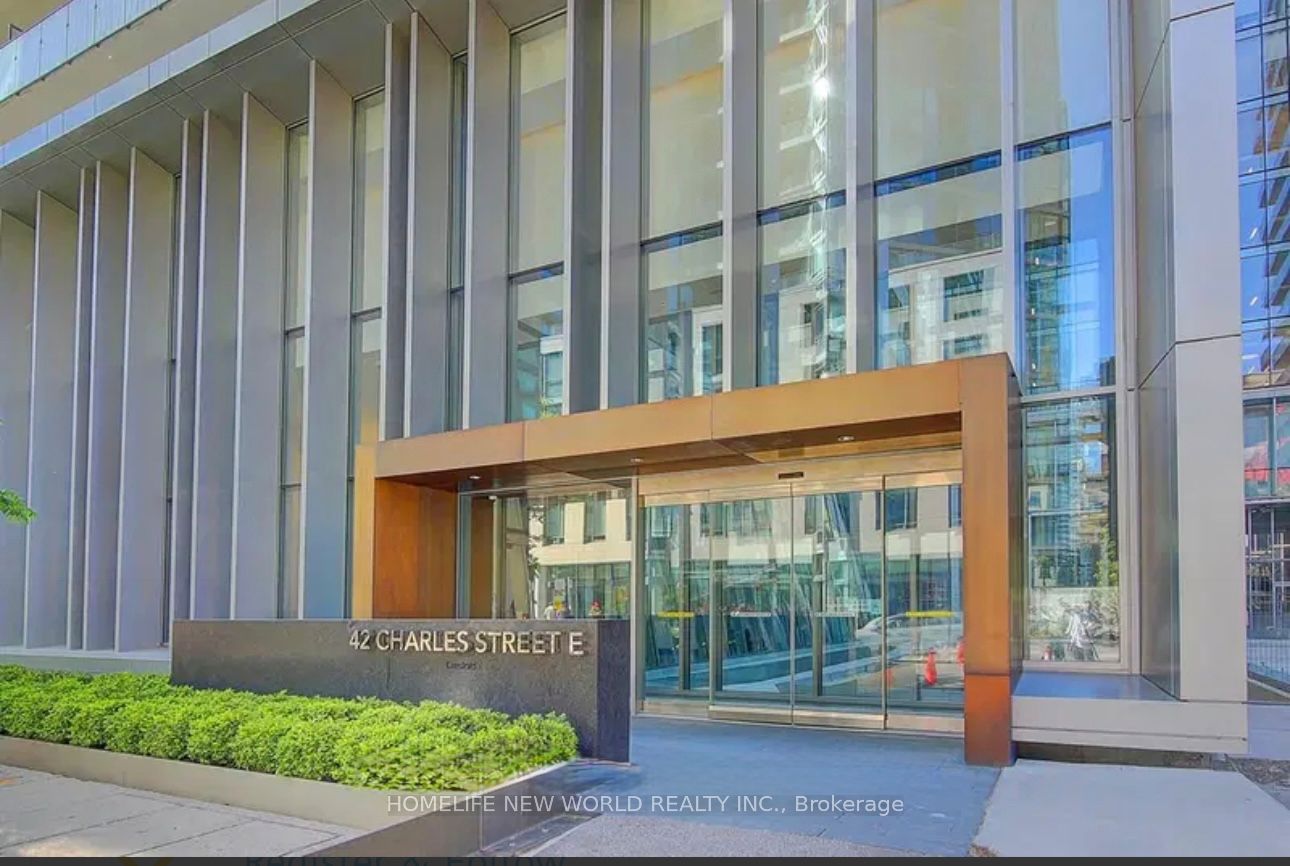 42 Charles Street E 3807, Toronto, ON M4Y 0B7 photo 2