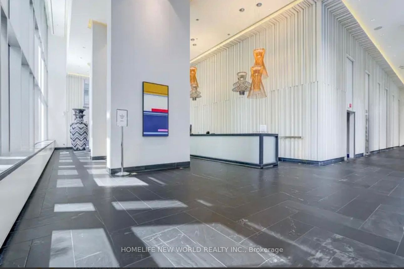 42 Charles Street E 3807, Toronto, ON M4Y 0B7 photo 4