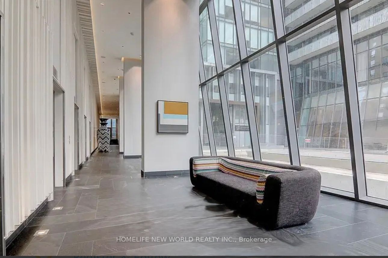 42 Charles Street E 3807, Toronto, ON M4Y 0B7 photo 5