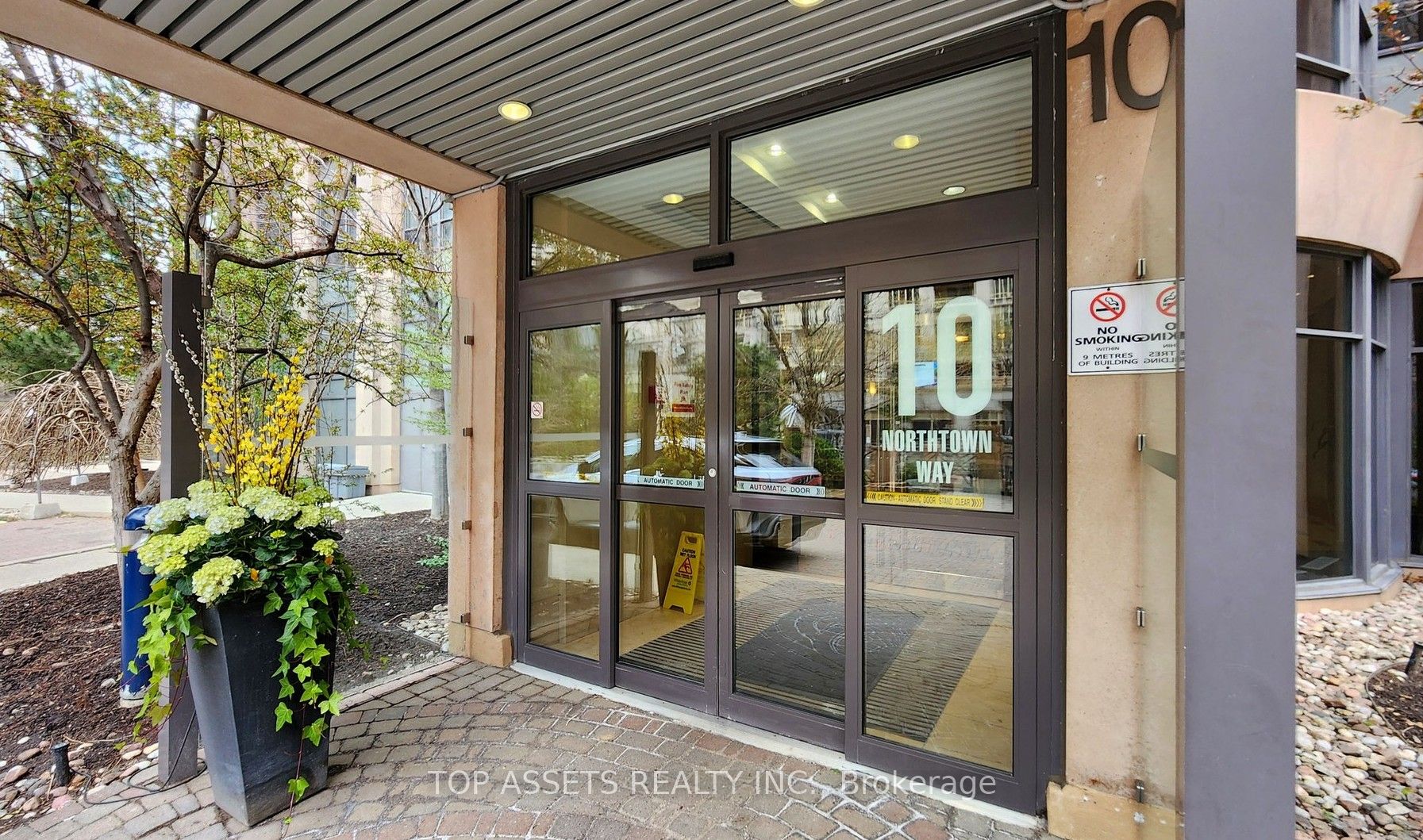 10 Northtown Way 606, Toronto, ON M2N 7L4 photo 3