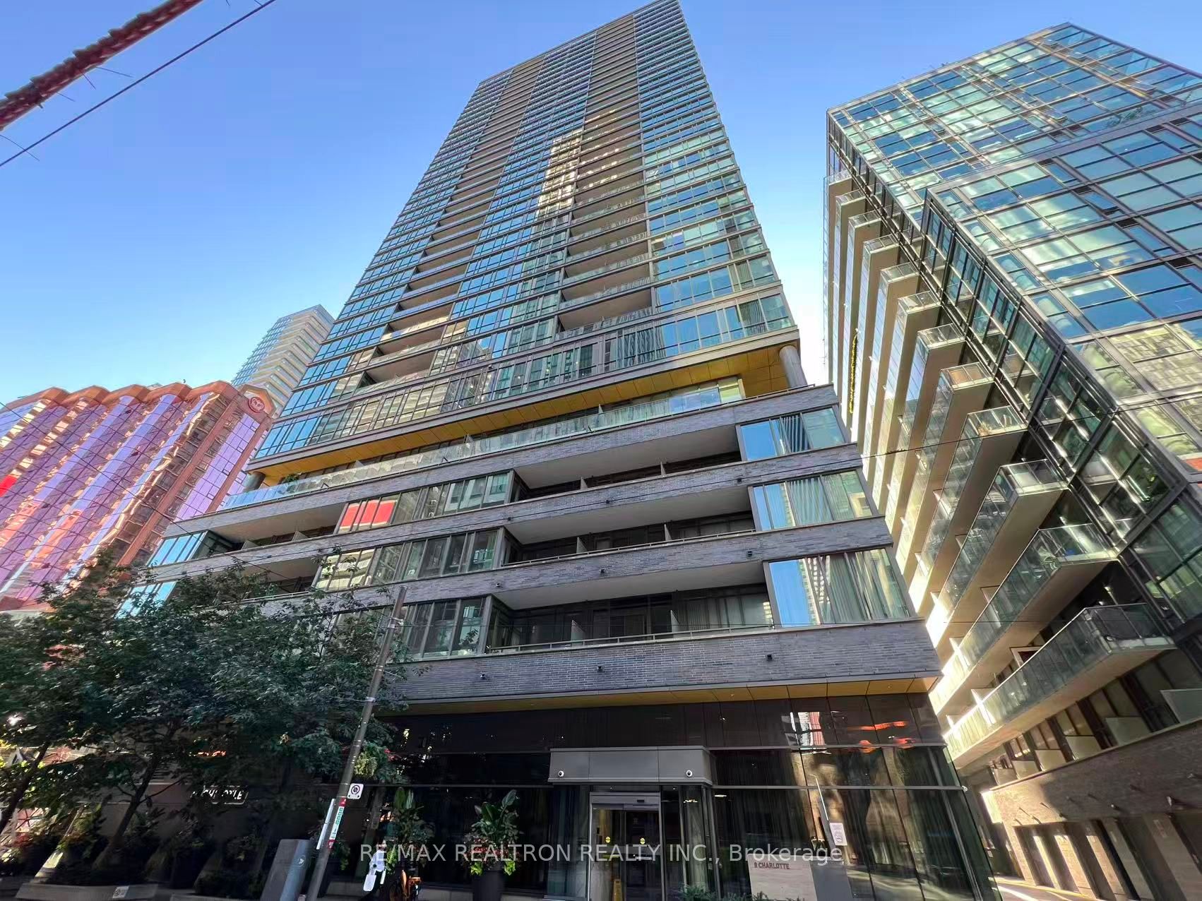 8 Charlotte Street 214, Toronto, ON M5V 0K4 photo 3