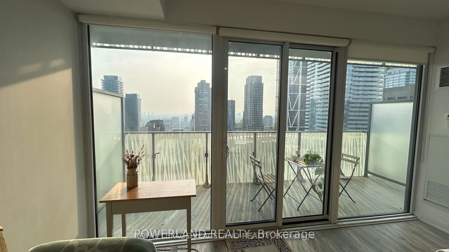 42 Charles Street E 3605, Toronto, ON M4Y 1N3 photo 2