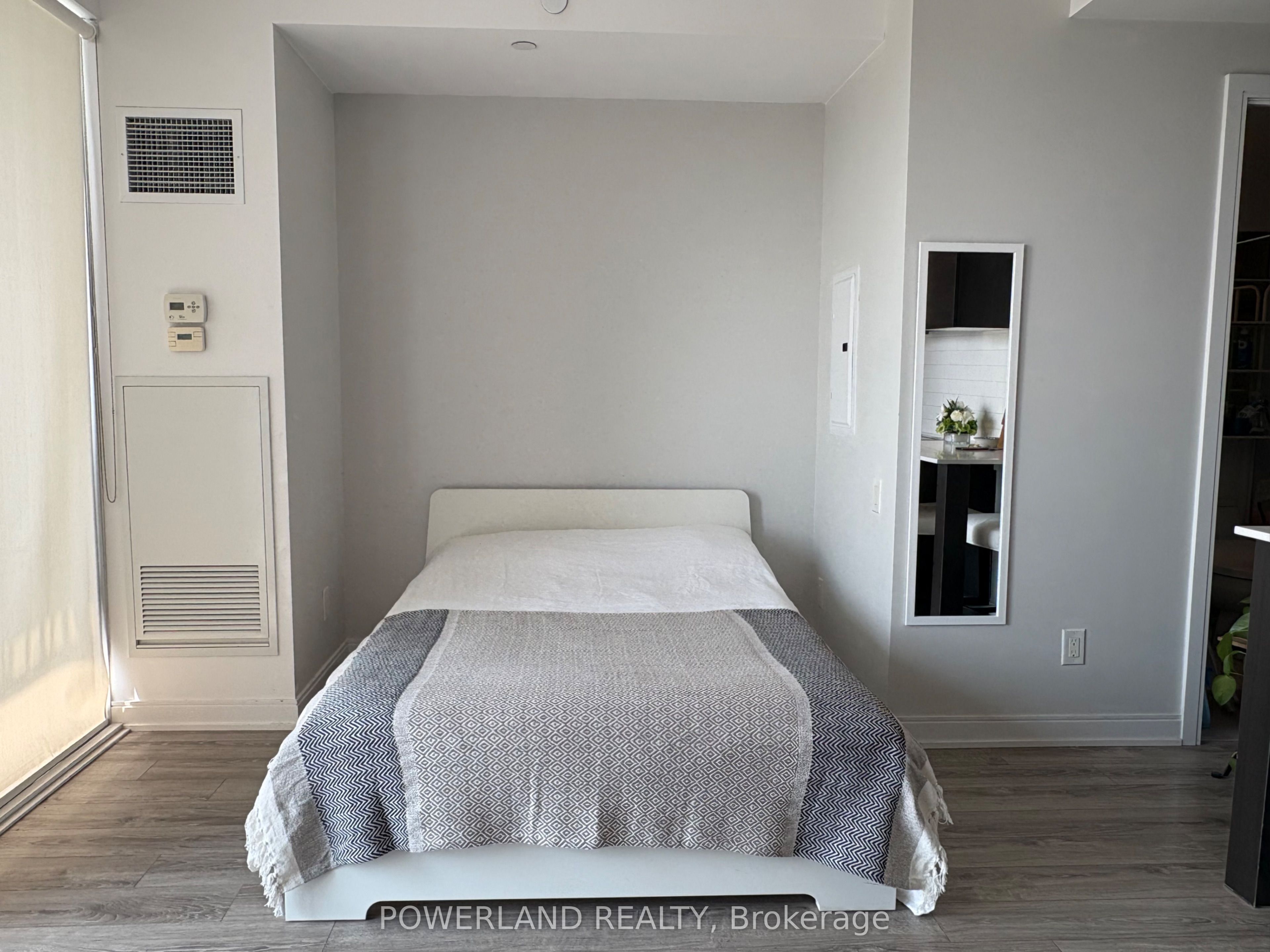 42 Charles Street E 3605, Toronto, ON M4Y 1N3 photo 5