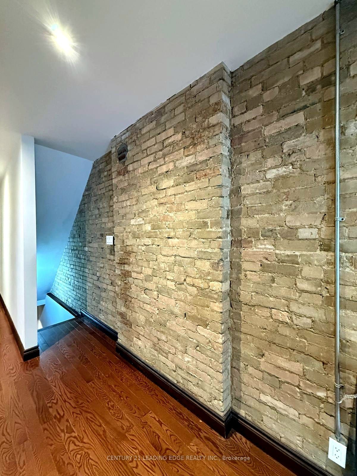 267 Saint Helens Avenue 2, Toronto, ON M6H 4A2 photo 3
