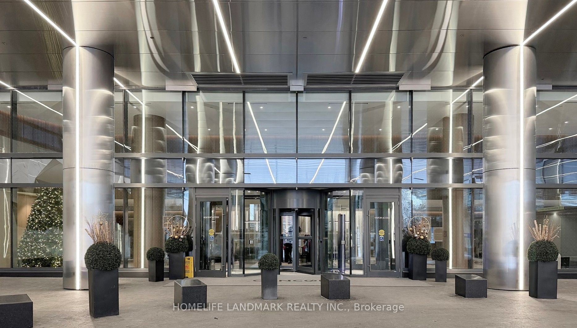 1 Concord Cityplace Way 6205, Toronto, ON M5V 0X3 photo 3