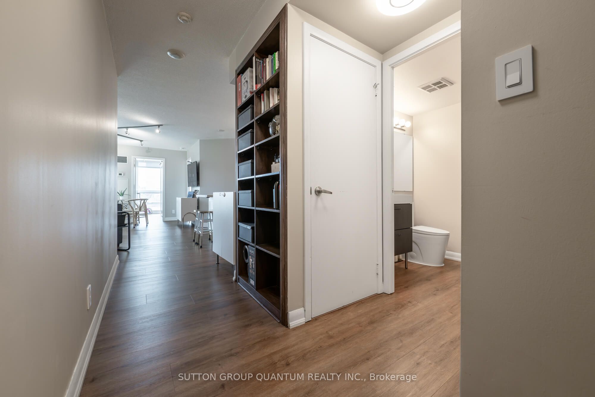 600 Fleet Street 507, Toronto, ON M5V 1B7 photo 2