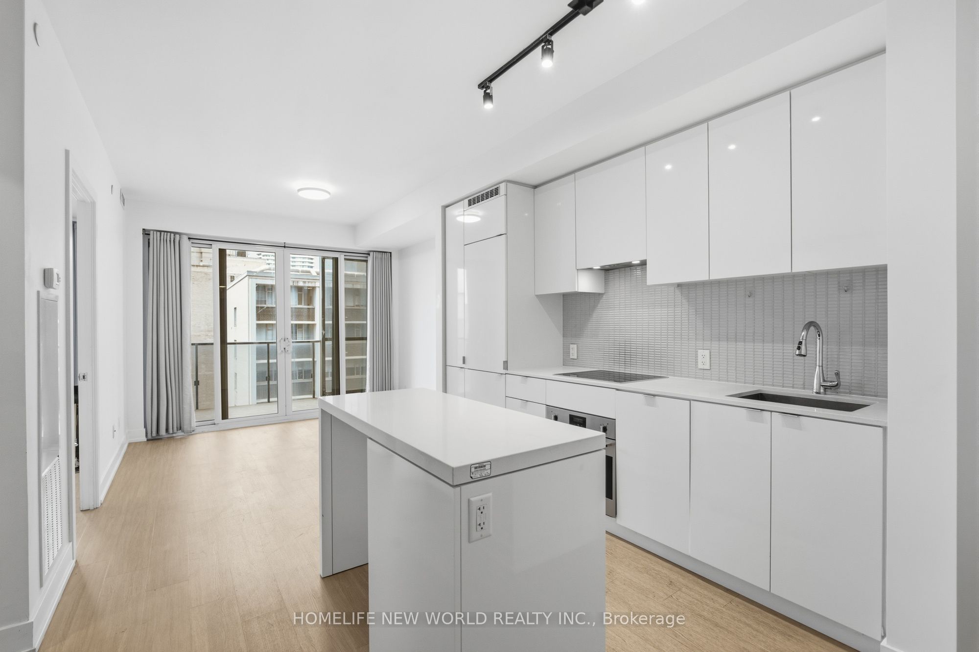 7 Grenville Street 2106, Toronto, ON M4Y 0E9 photo 5