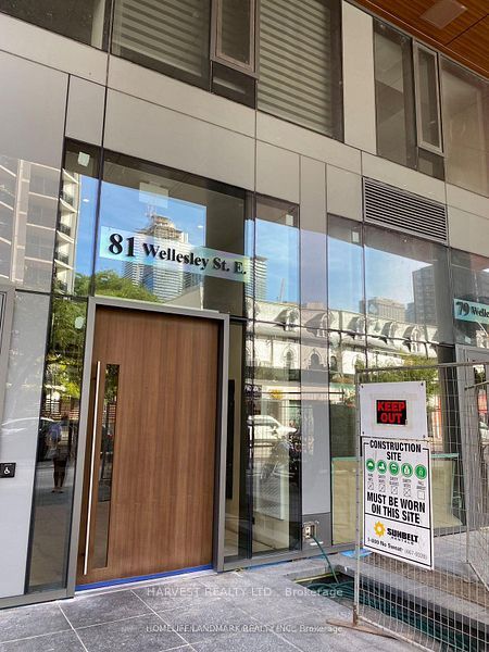 81 Wellesley Street E 2105, Toronto, ON M5V 1J6 photo 2