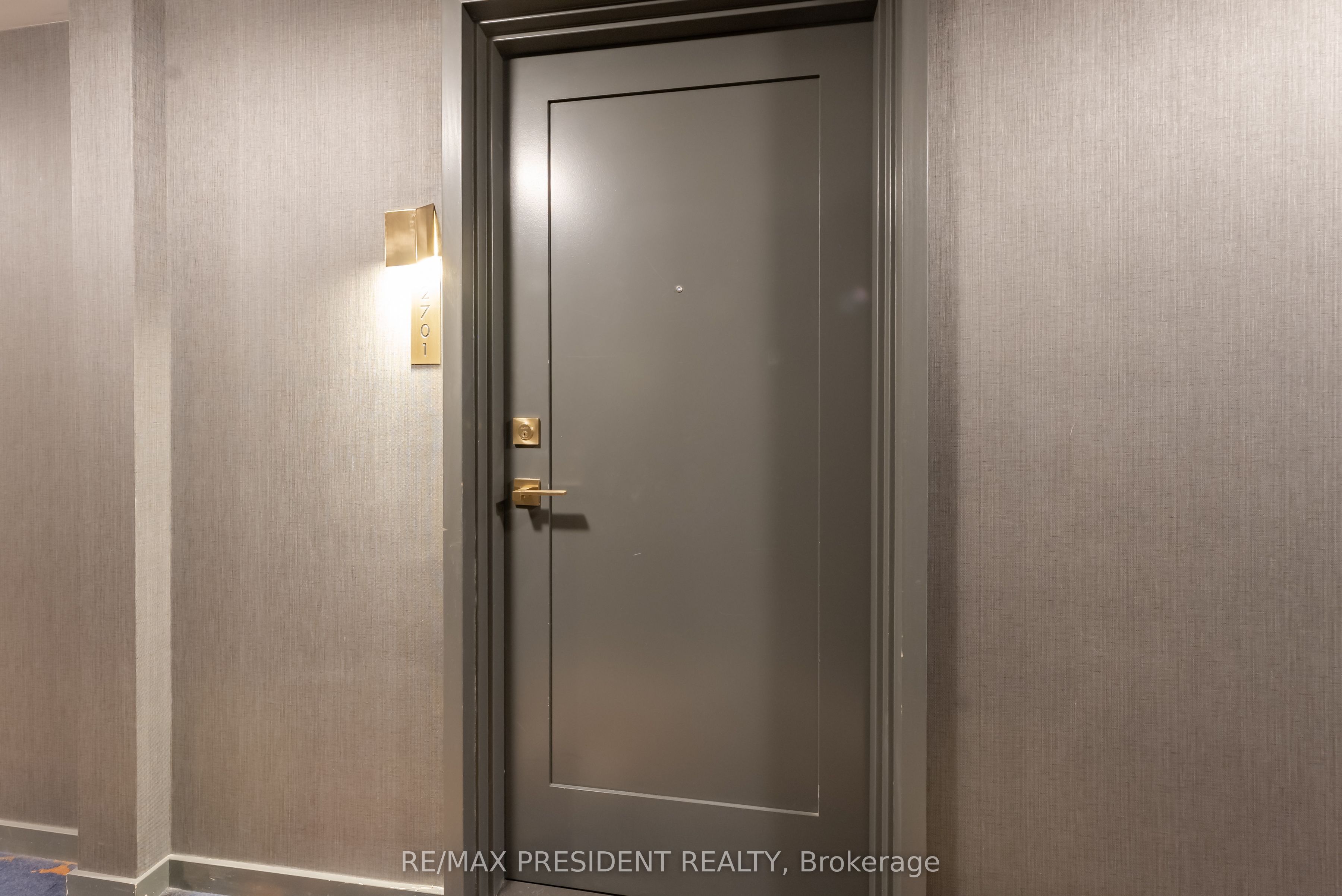 50 Charles Street E 2715, Toronto, ON M4Y 0C3 photo 5