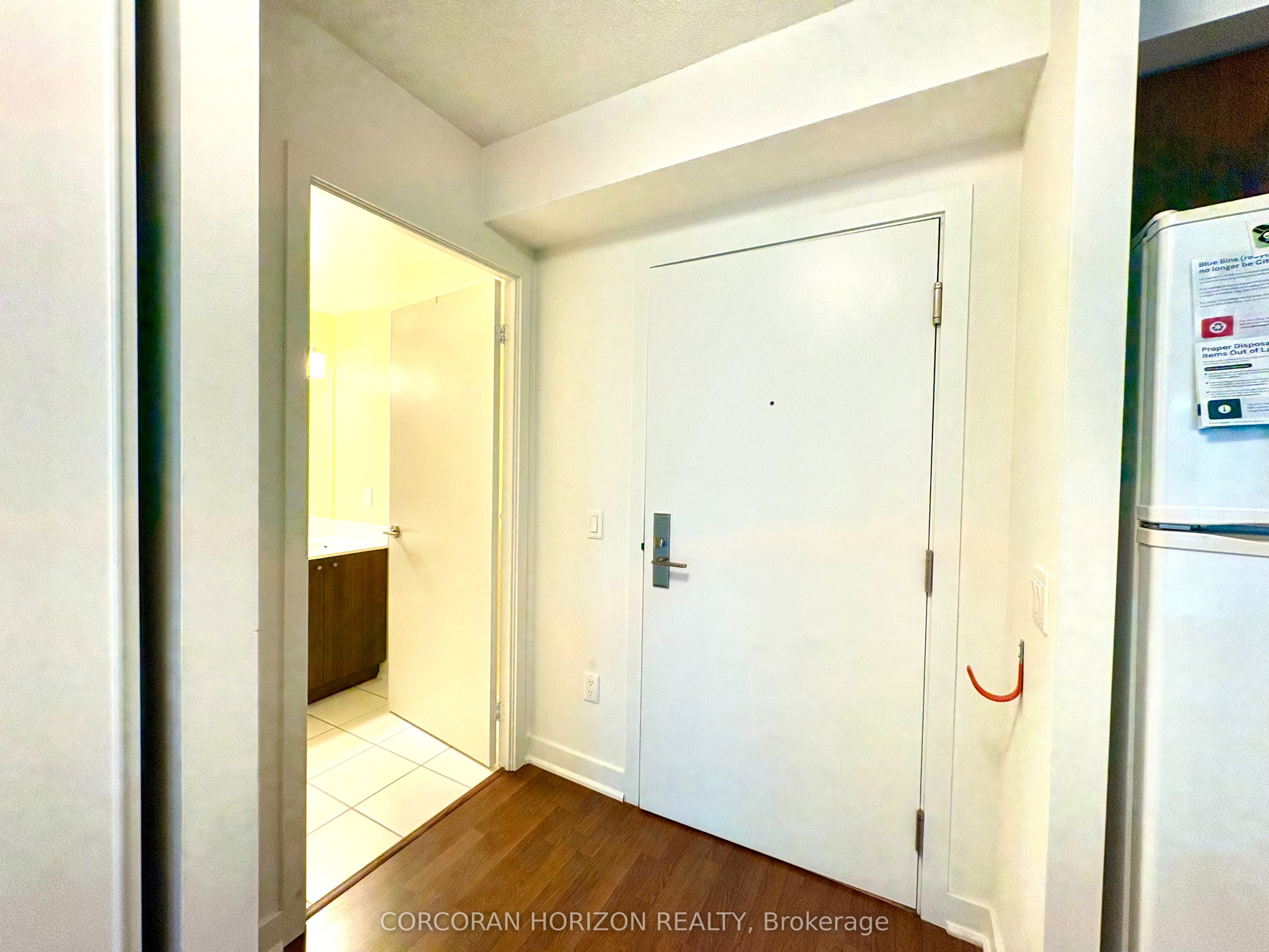 5740 Yonge Street 708, Toronto, ON M2M 0B1 photo 2