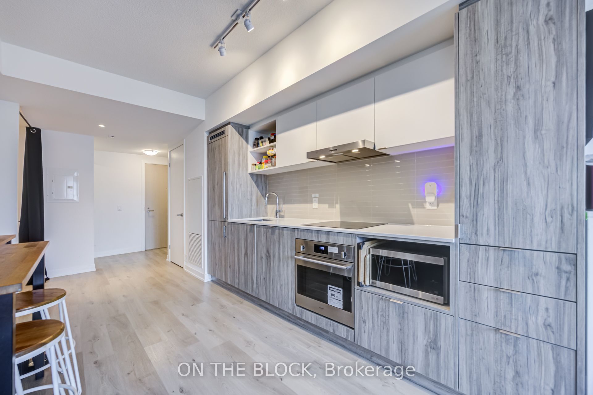 138 Downes Street 2801, Toronto, ON M5E 0E4 photo 5