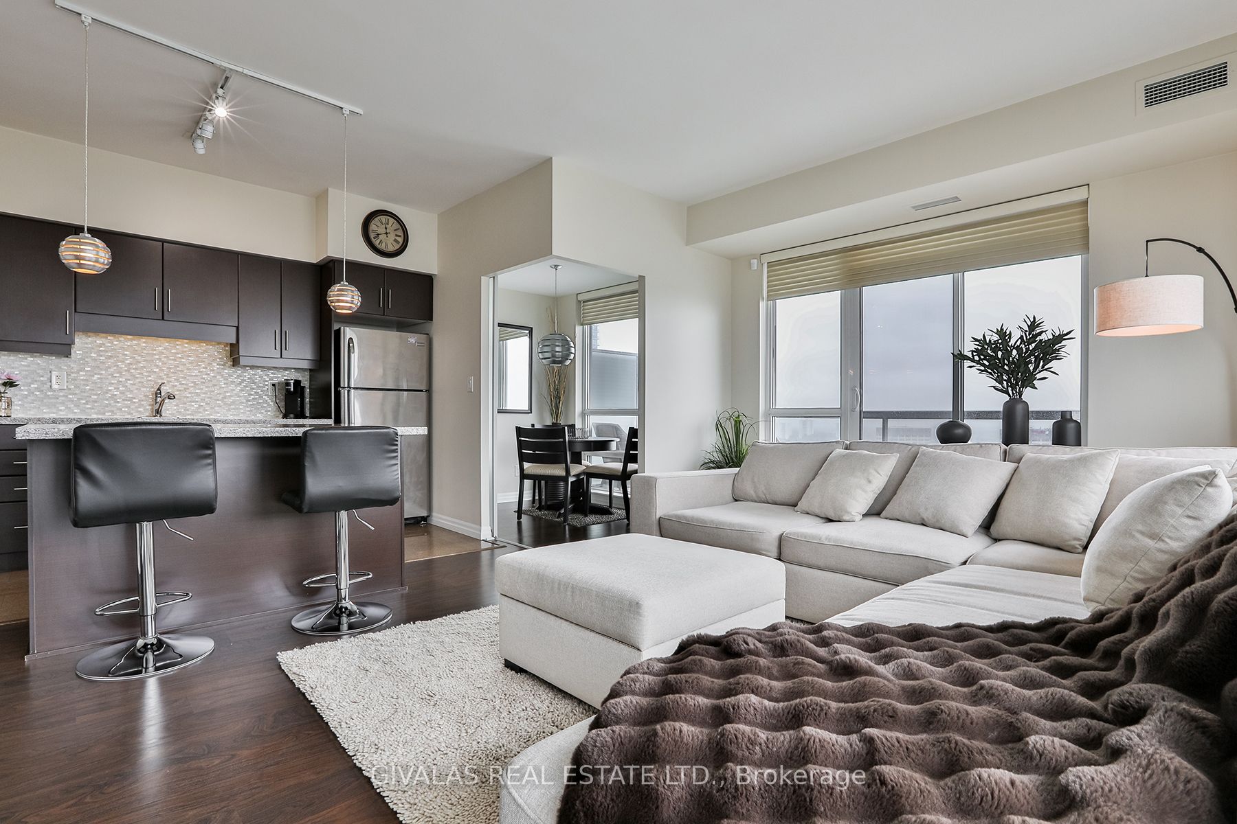 30 Herons Hill Way 2110, Toronto, ON M2J 0A7