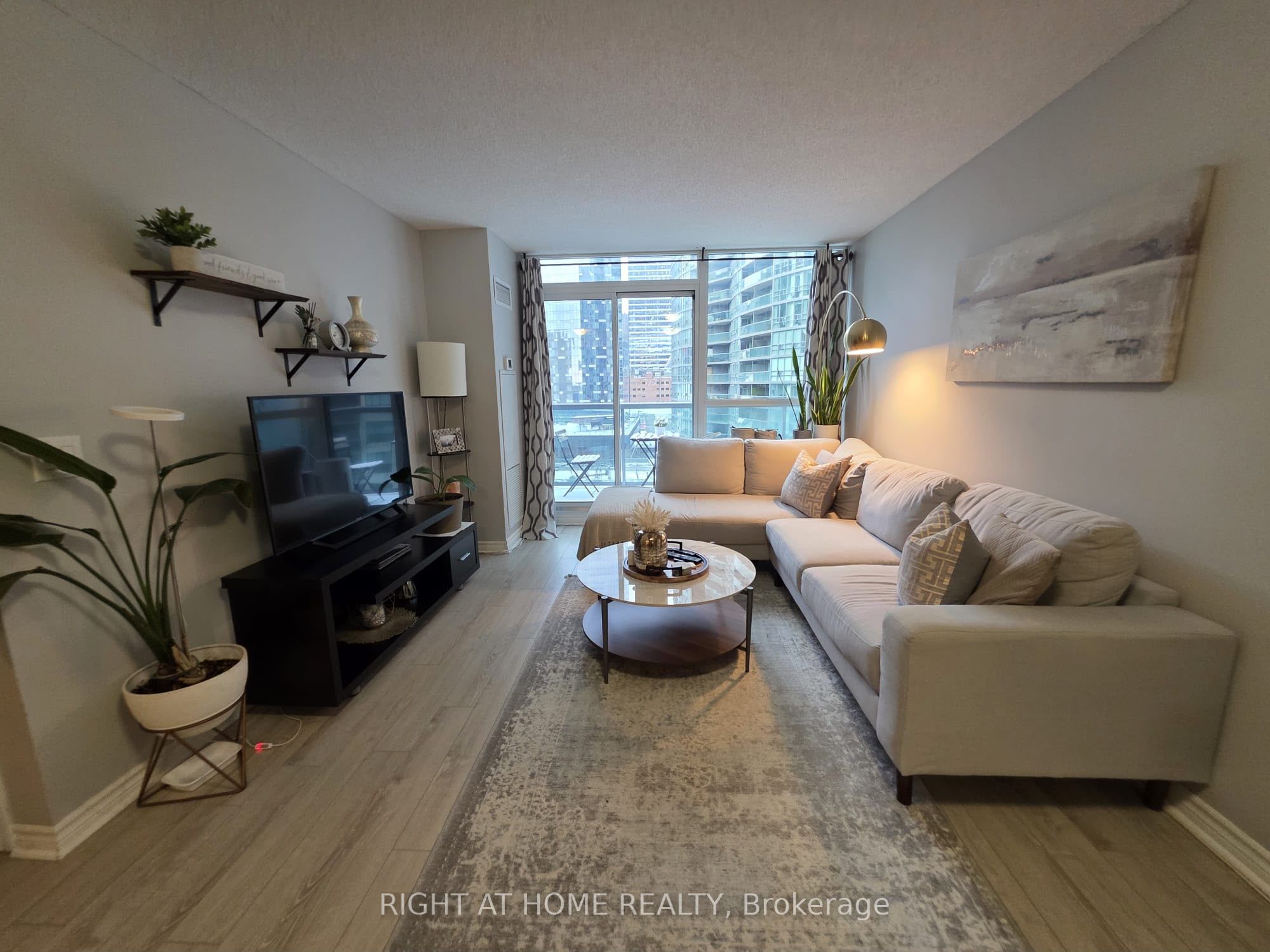 25 Lower Simcoe Street 1223, Toronto, ON M5J 3A1 photo 2