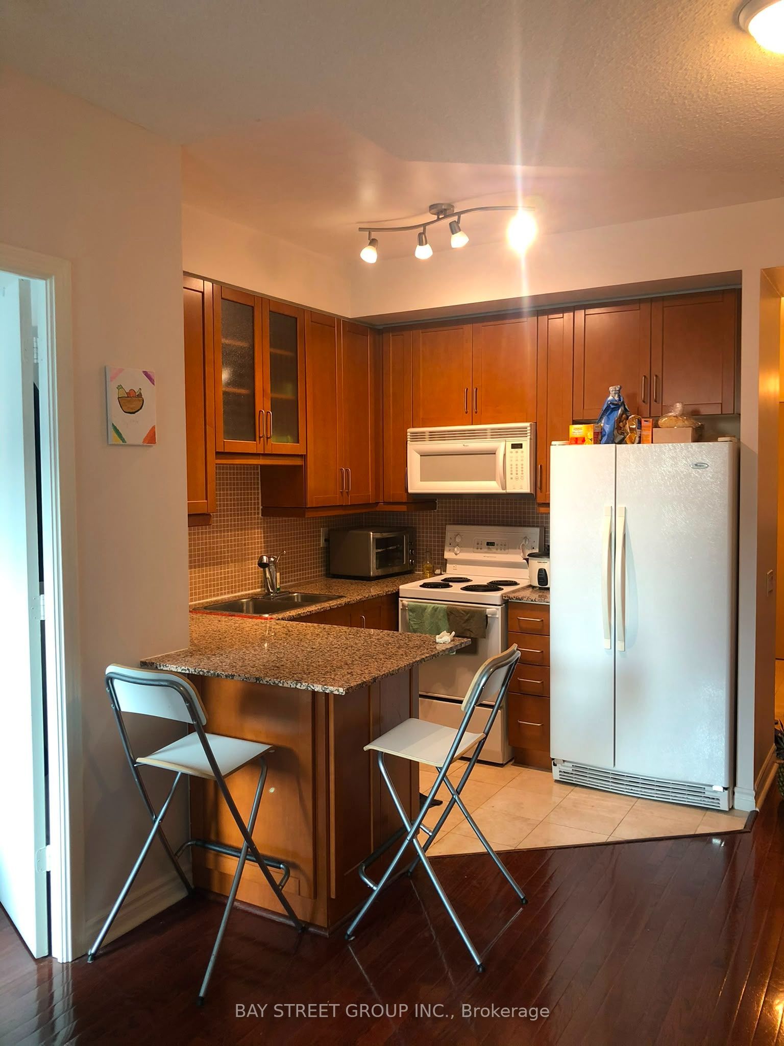 60 Byng Avenue 302, Toronto, ON M2N 7K3 photo 4