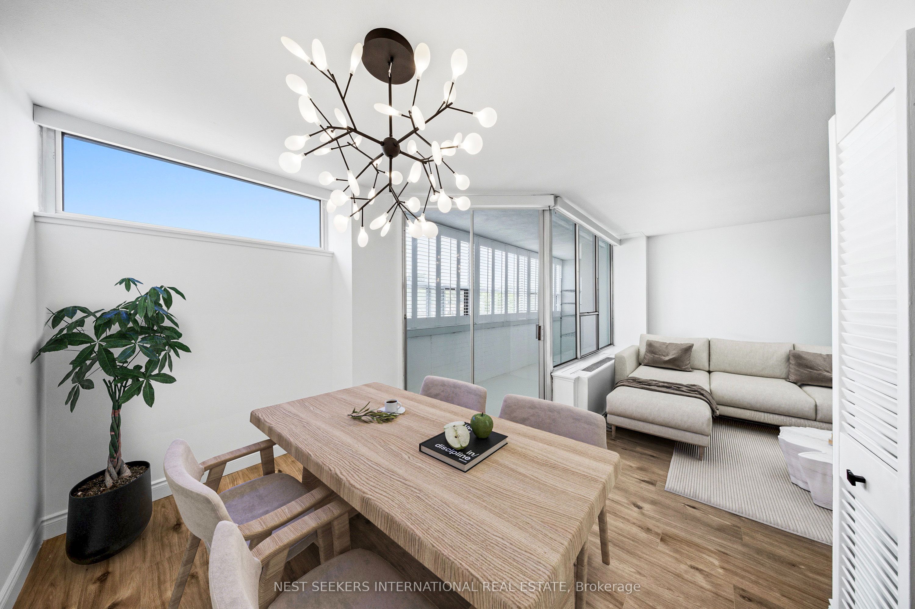 60 Montclair Avenue 603, Toronto, ON M5P 1P7 photo 4