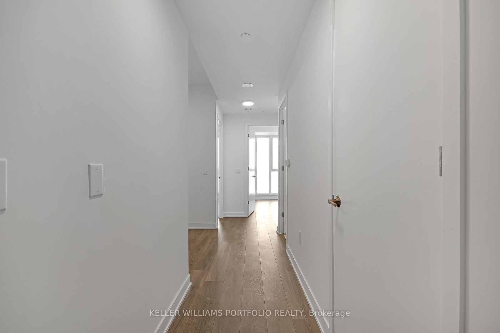 130 River Street 1302, Toronto, ON M5A 0R8 photo 2