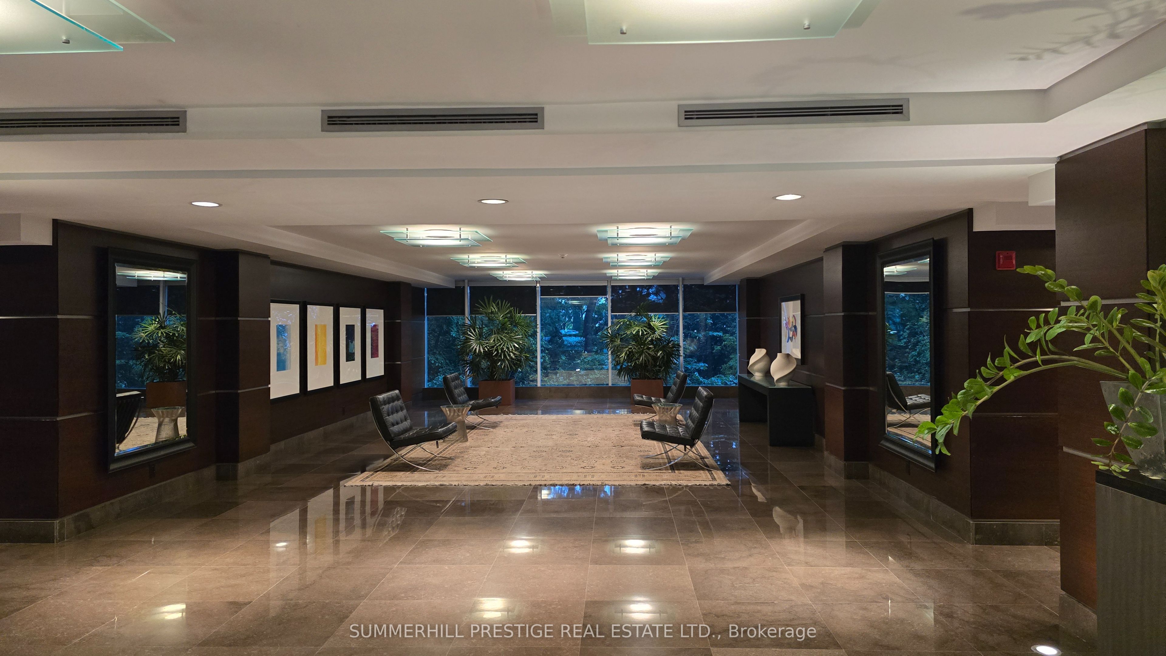 1 Benvenuto Place 112, Toronto, ON M4V 2L1 photo 3