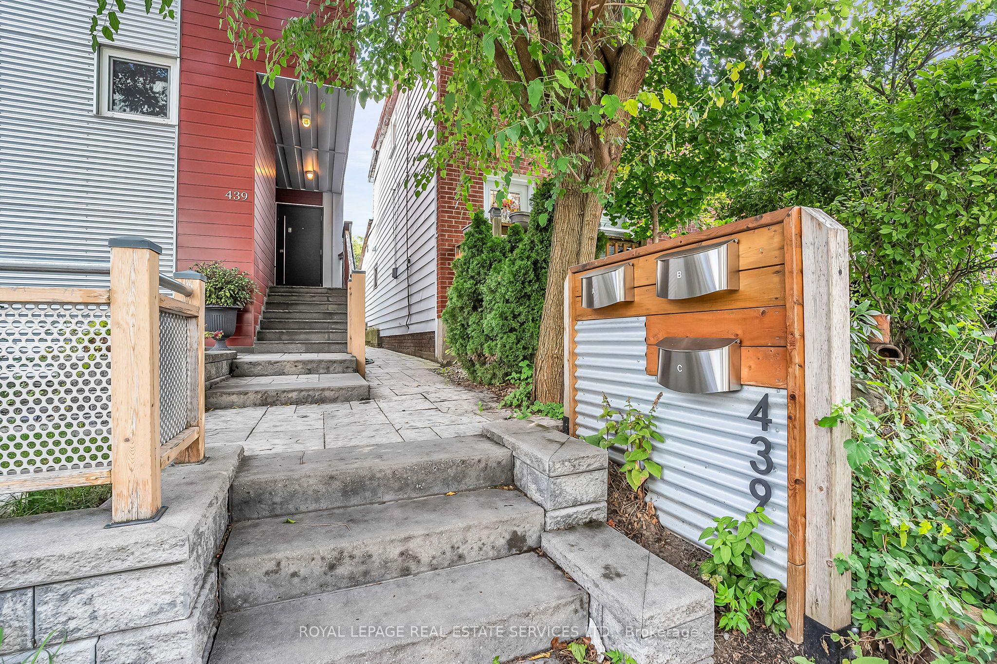 439 Winona Drive C, Toronto, ON M6C 3T4 photo 3