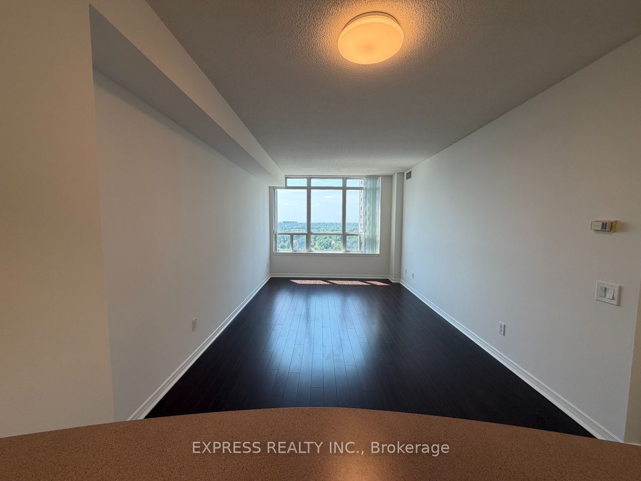 8 Hillcrest Avenue 1902, Toronto, ON M2N 6Y6 photo 3