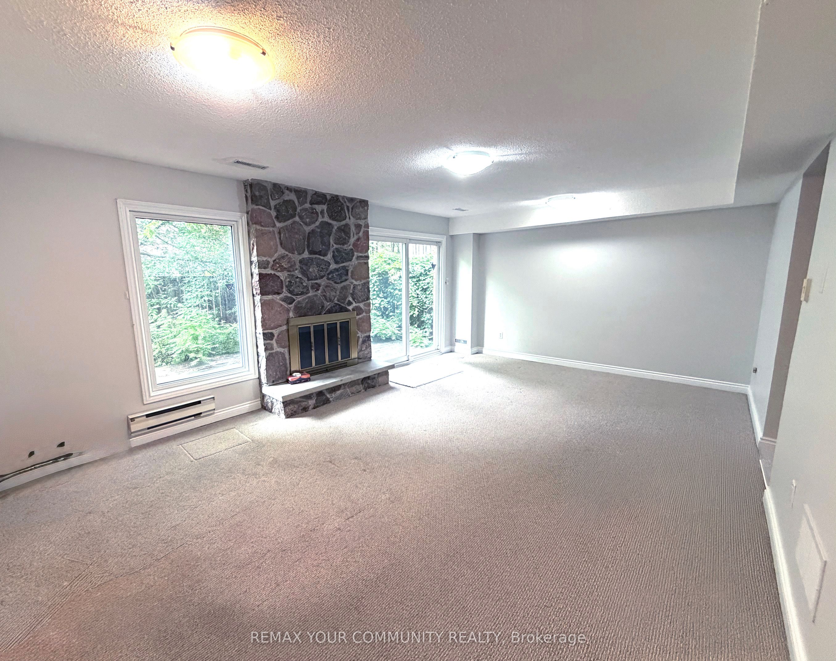 133 Stillwater Crescent, Toronto, ON M2R 3S3 photo 2