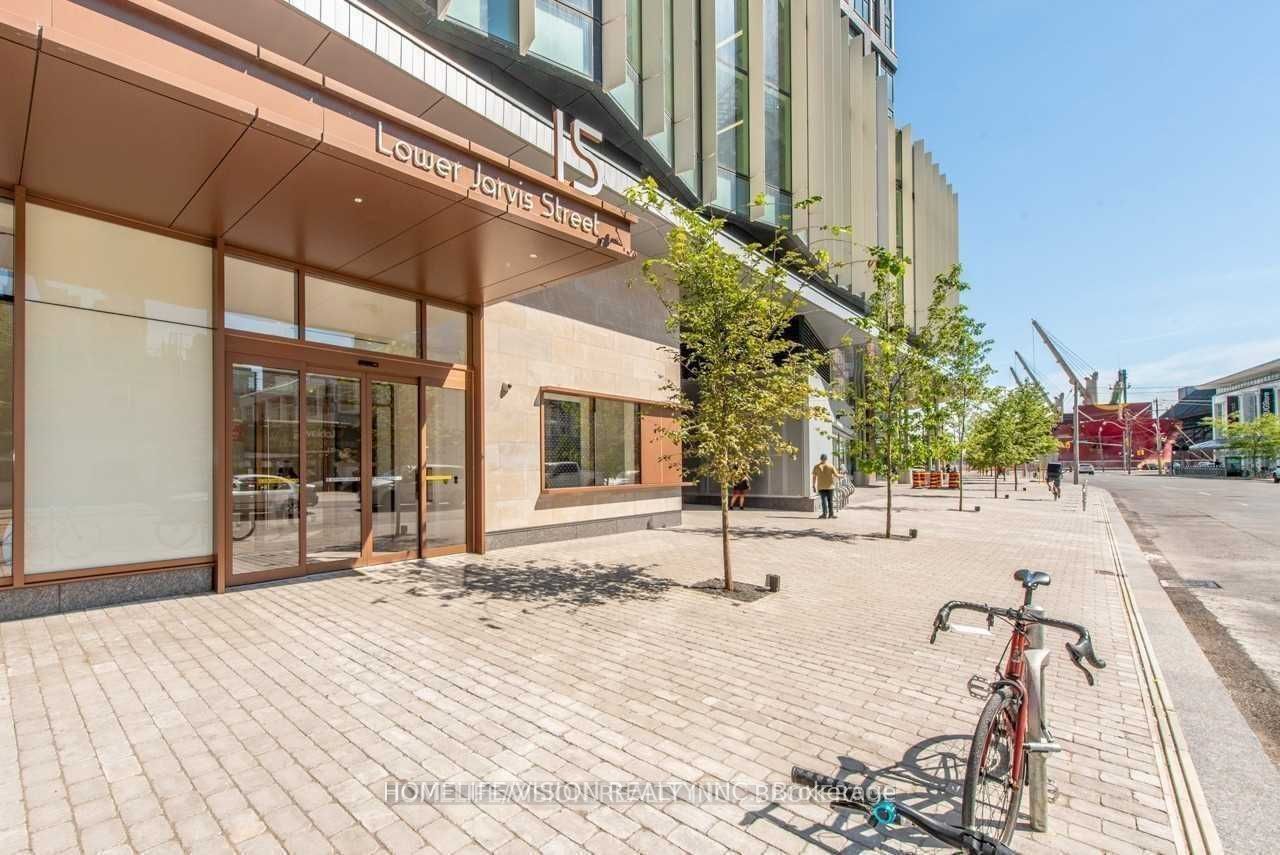 15 Lower Jarvis Street 2111, Toronto, ON M5E 1R7 photo 2