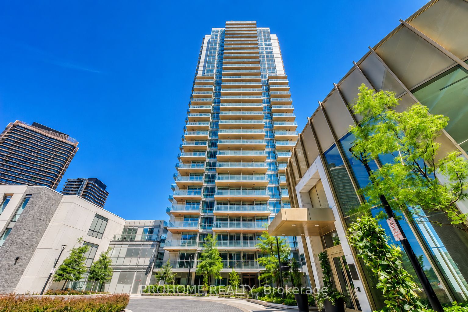 27 McMahon Drive 1006, Toronto, ON M2K 0J2 photo 3