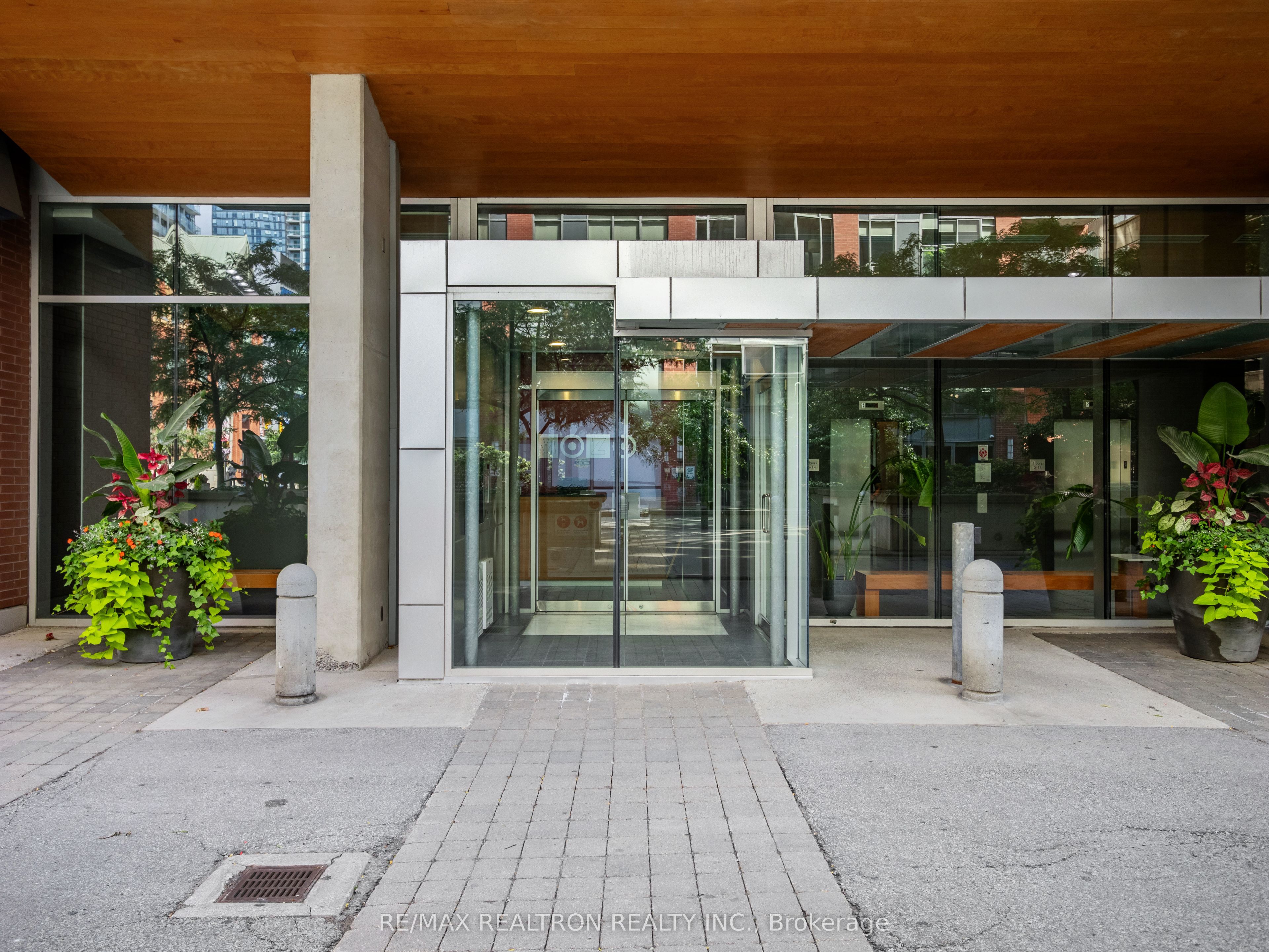 218 King Street E 320, Toronto, ON M5A 4T5 photo 2