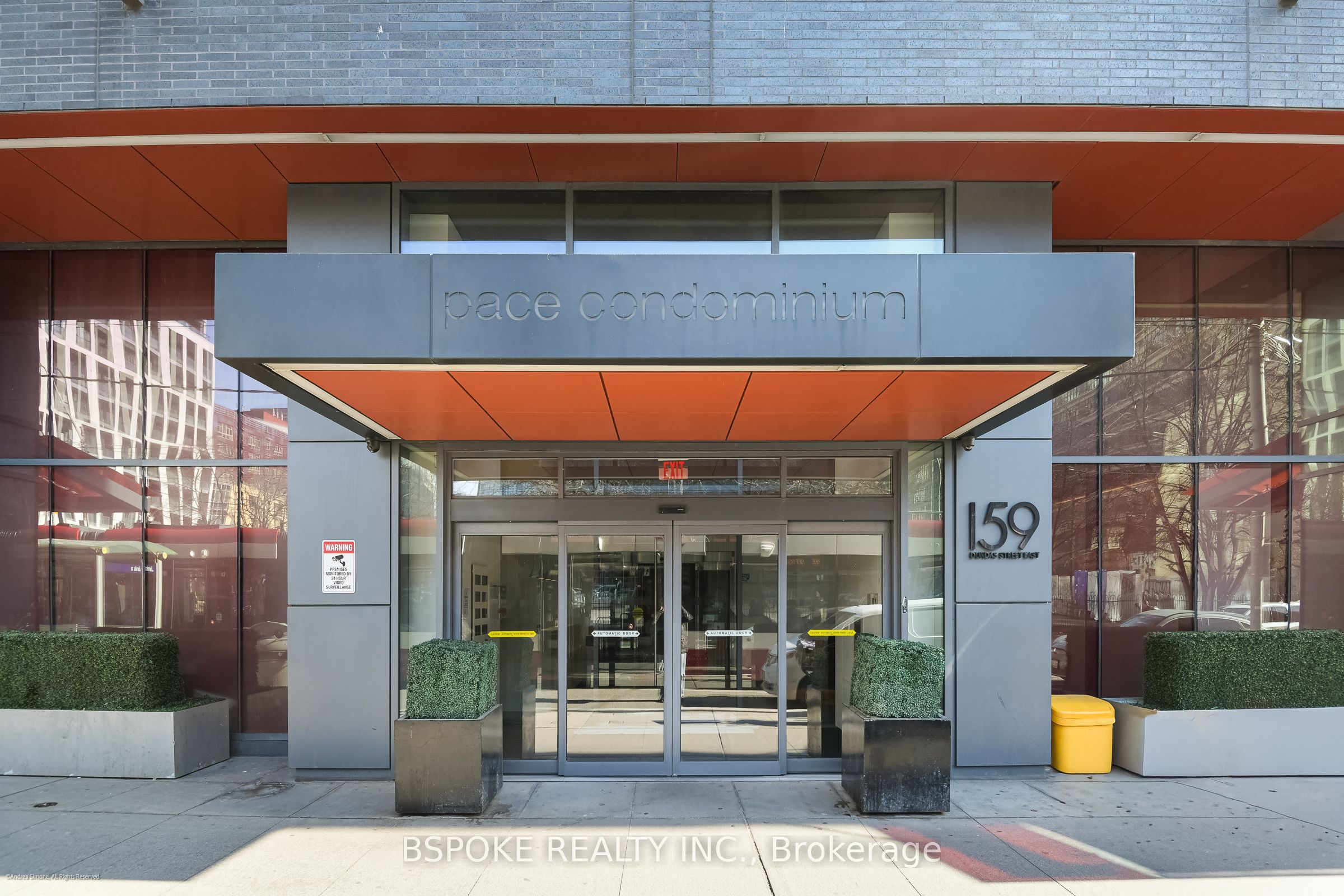 159 Dundas Street E 1204, Toronto, ON M5B 0A9 photo 2