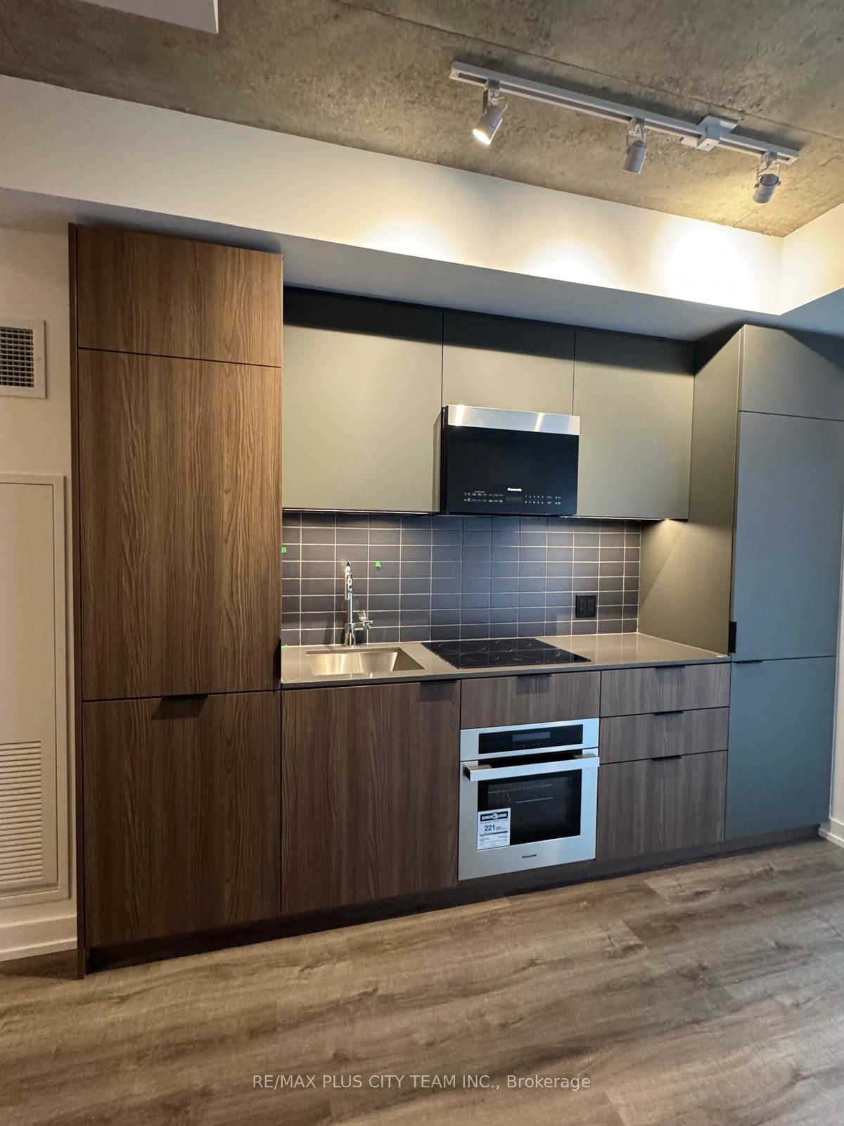 28 Eastern Avenue 926, Toronto, ON M5A 0Y2 photo 5