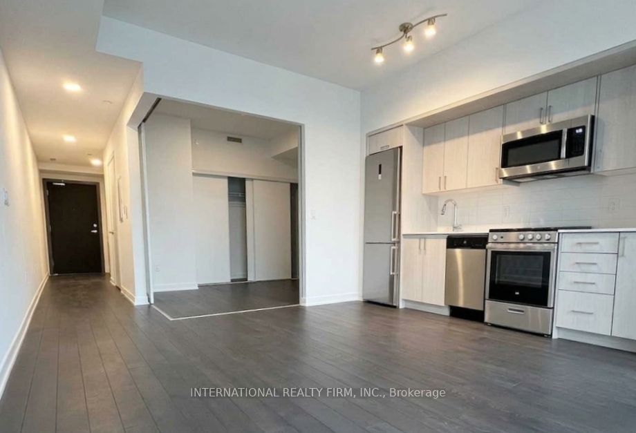 1 Cardiff Road 606, Toronto, ON M4P 0G2 photo 3