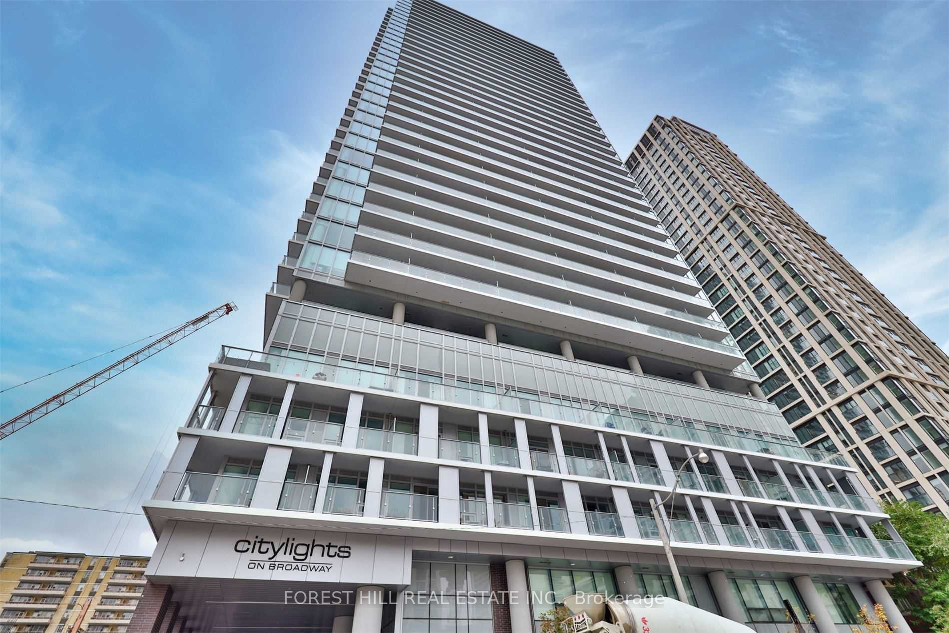 195 Redpath Avenue 806, Toronto, ON M4P 0E4 photo 2