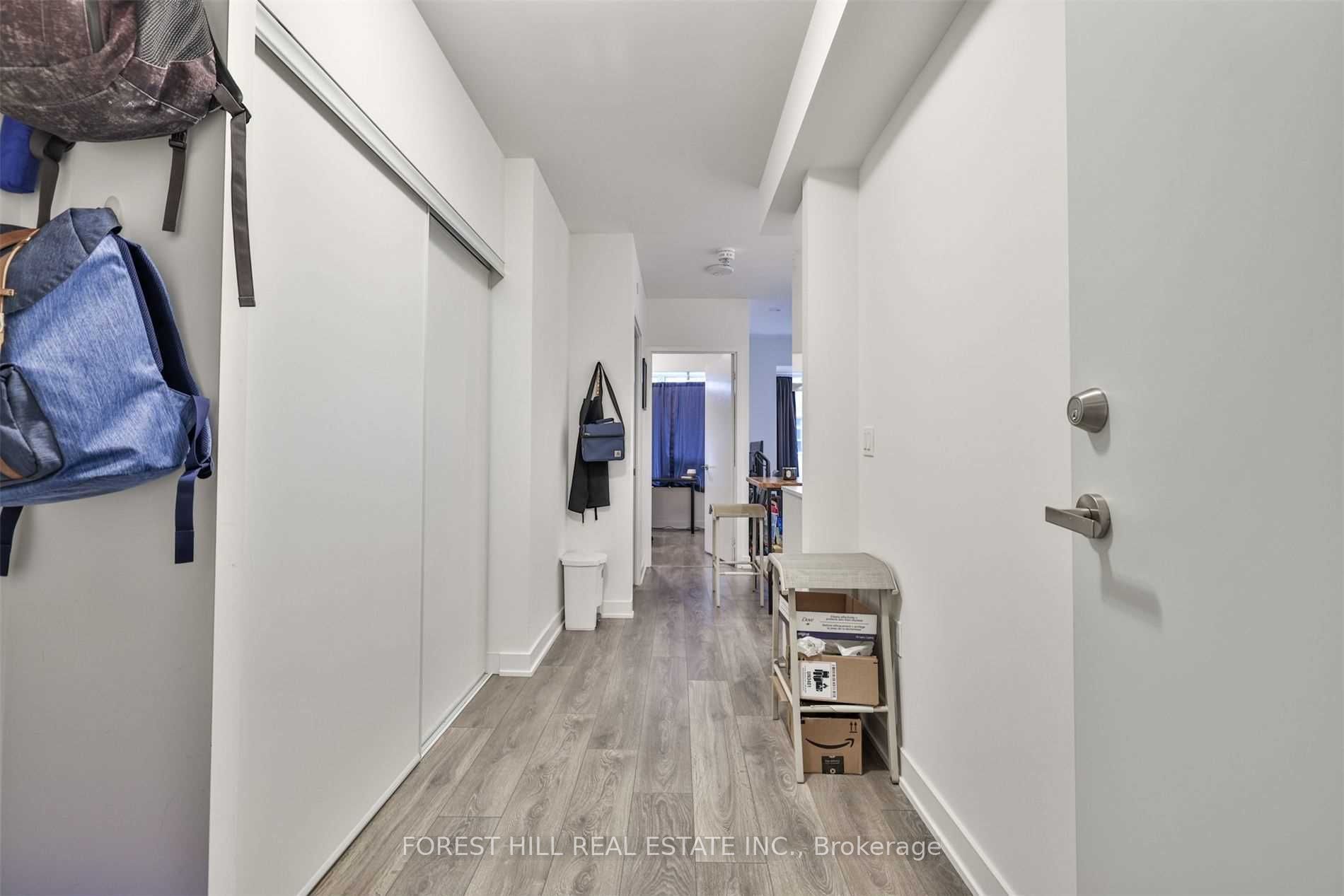 195 Redpath Avenue 806, Toronto, ON M4P 0E4 photo 4