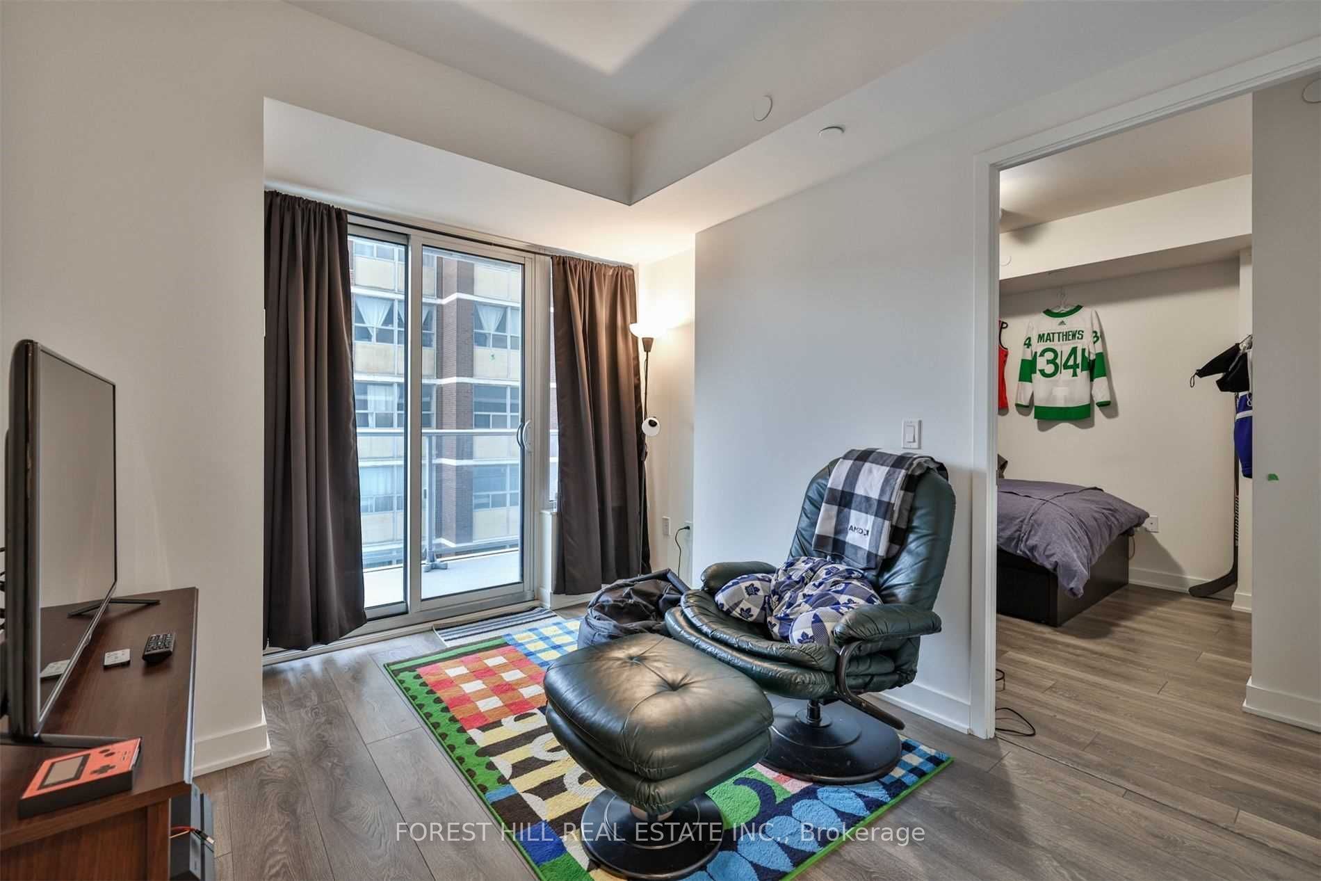 195 Redpath Avenue 806, Toronto, ON M4P 0E4 photo 5