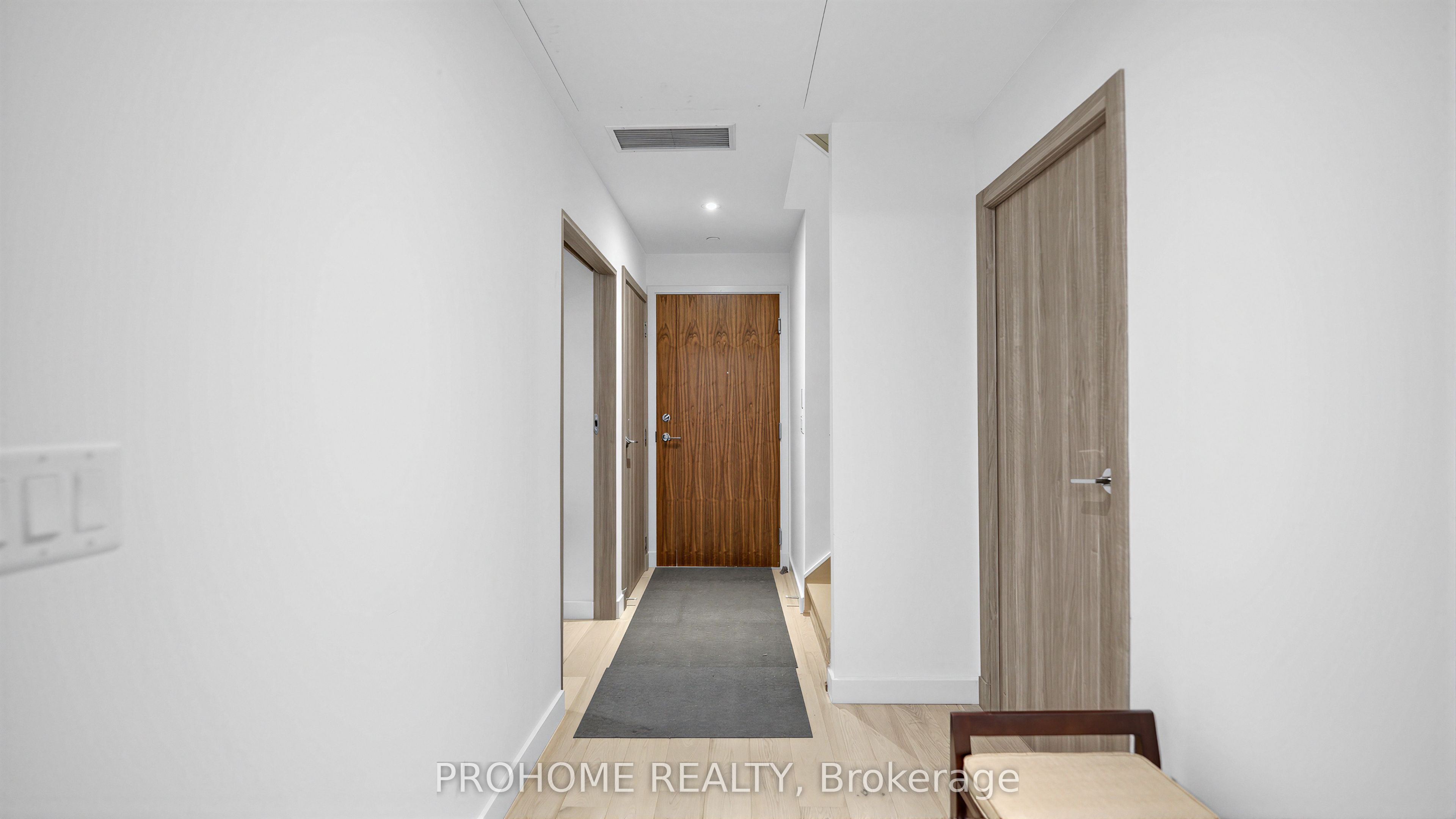 27 McMahon Drive 111, Toronto, ON M2K 0J2 photo 3