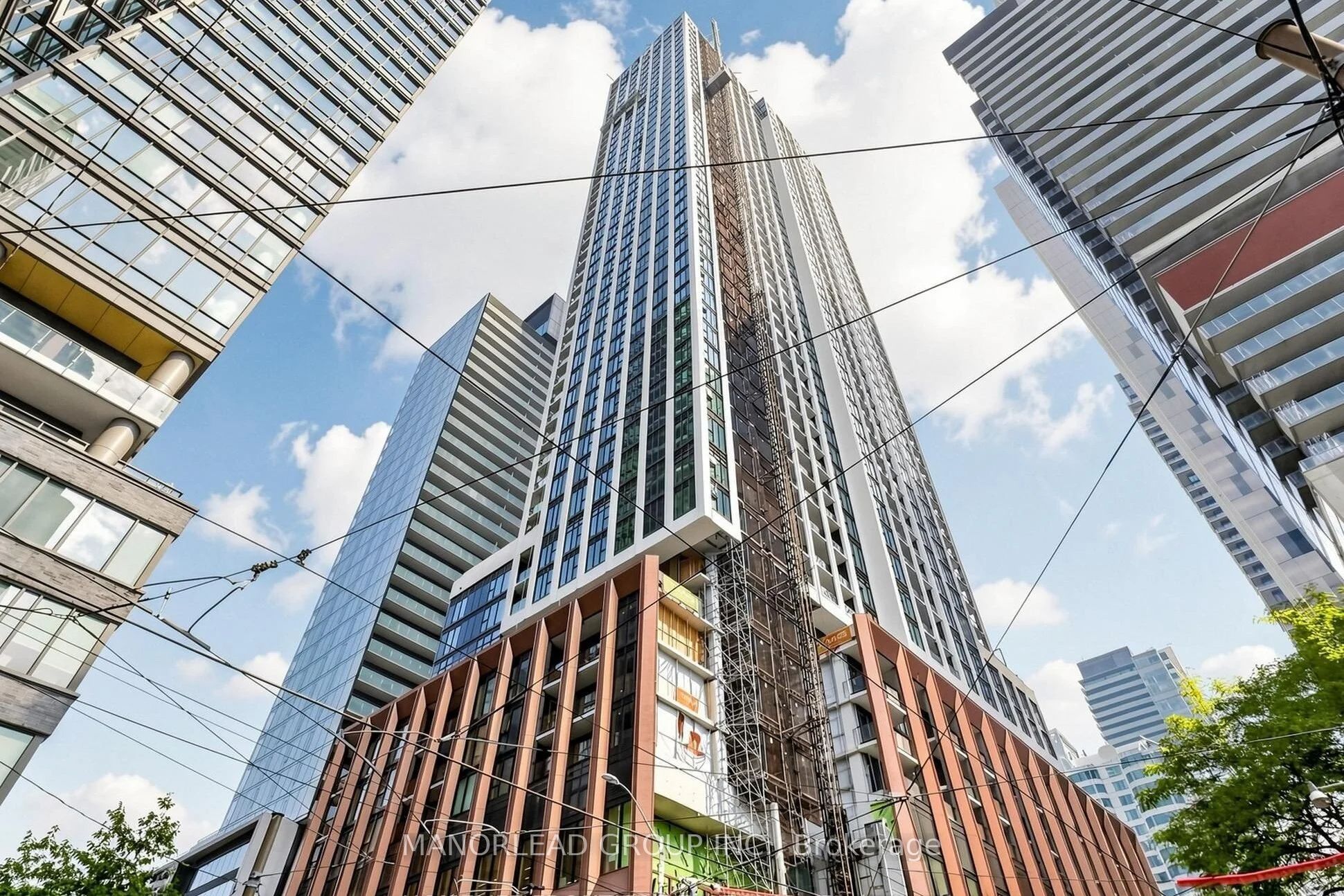 400 King Street W 708, Toronto, ON M5V 0X8