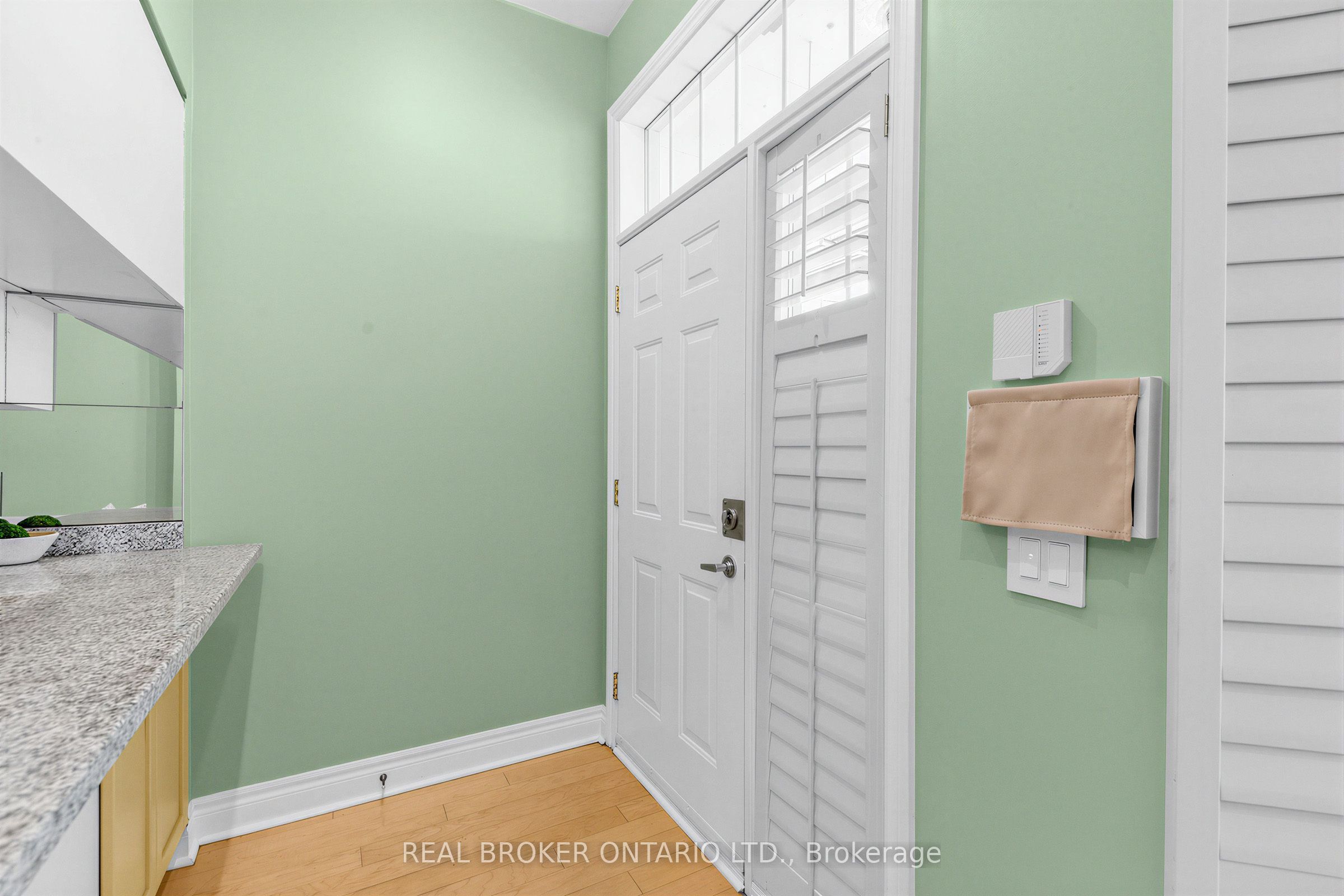 71 Mccaul Street 141, Toronto, ON M5T 2X1 photo 3
